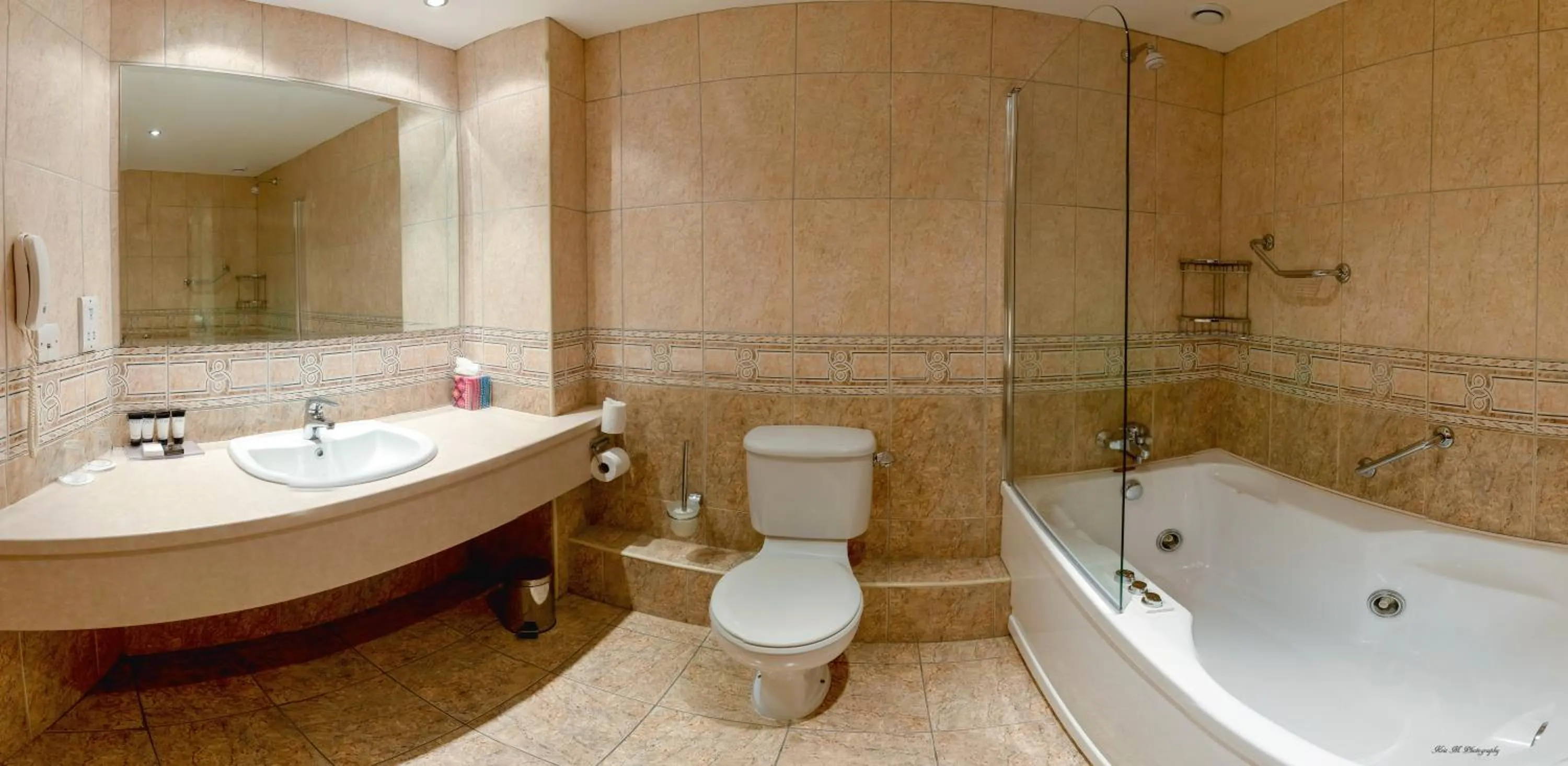 Bathroom in Brook Lodge Boutique Hotel