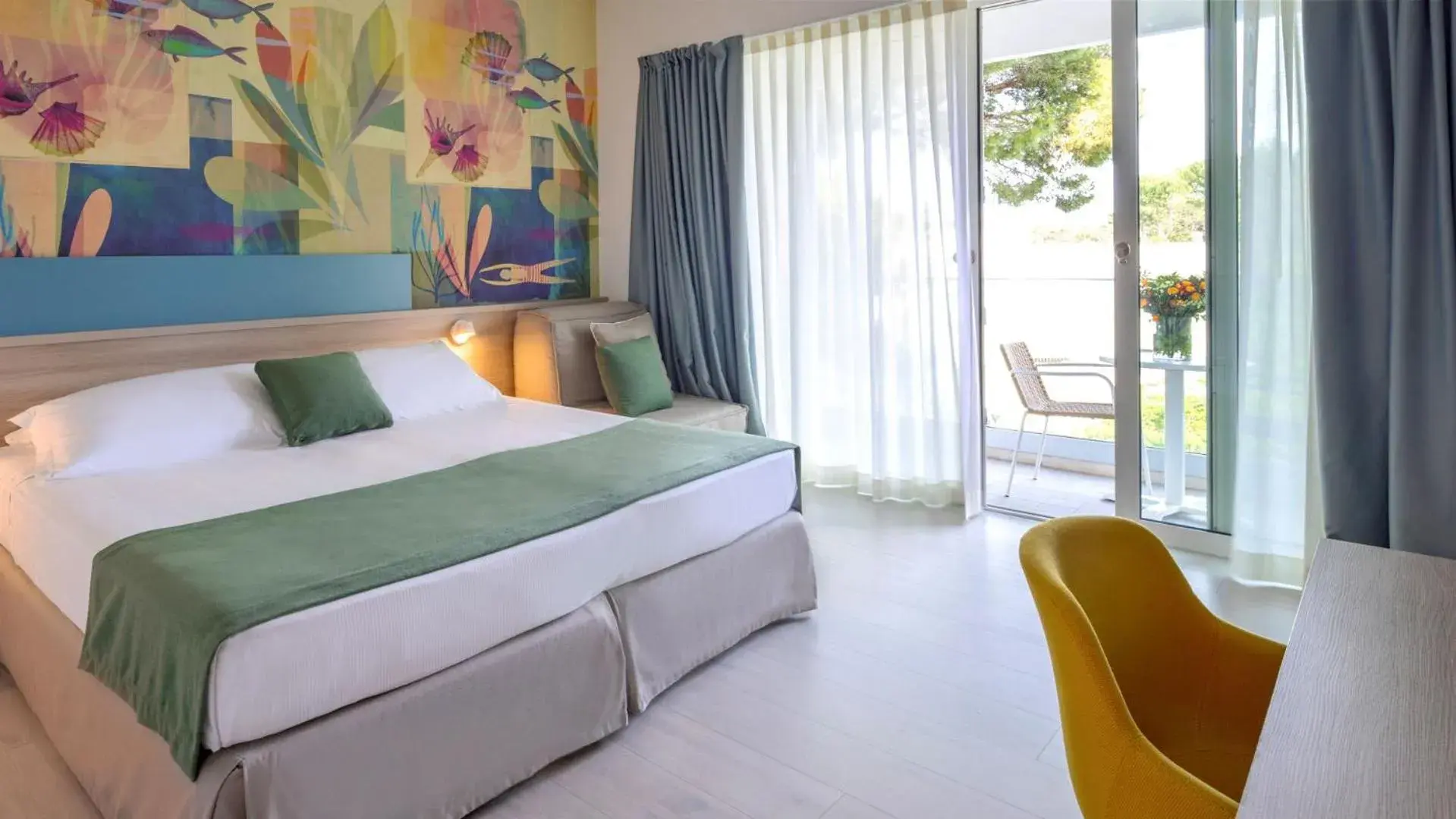 Classic Twin Room in Hotel President Classic Twin Room in Hotel President