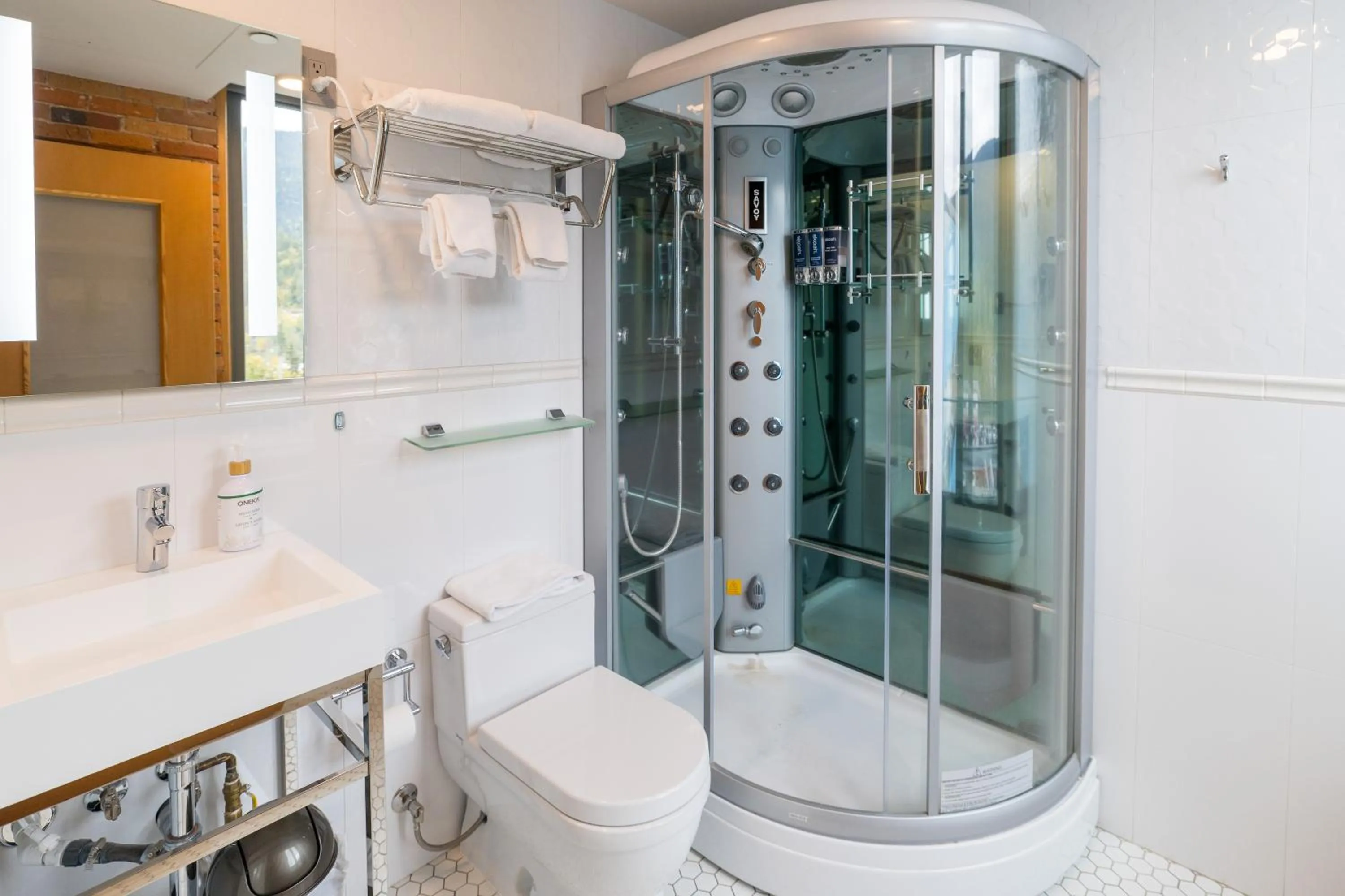 Shower in Savoy Hotel