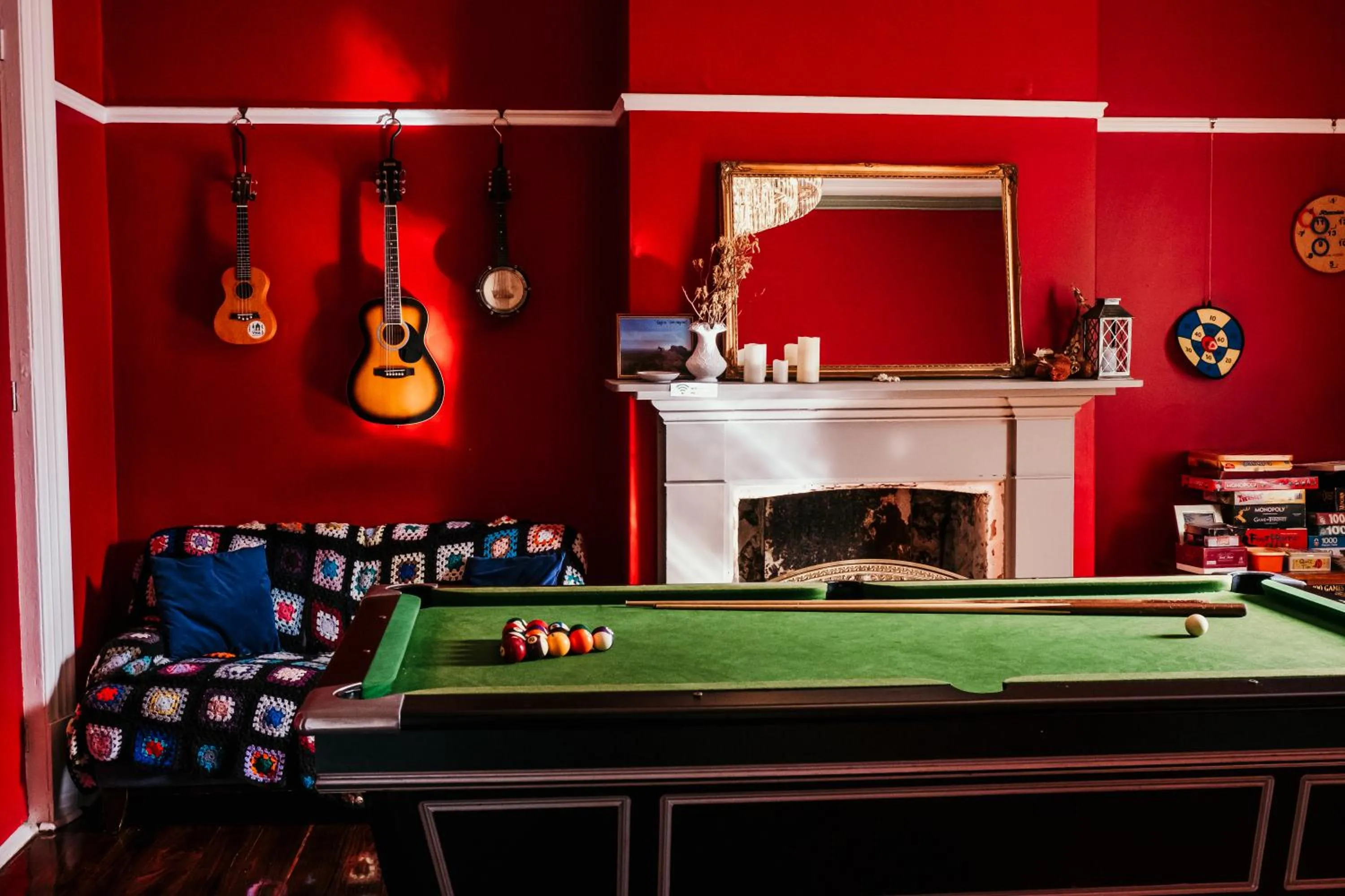 Communal lounge/ TV room in The Wandering Whale Port Fairy