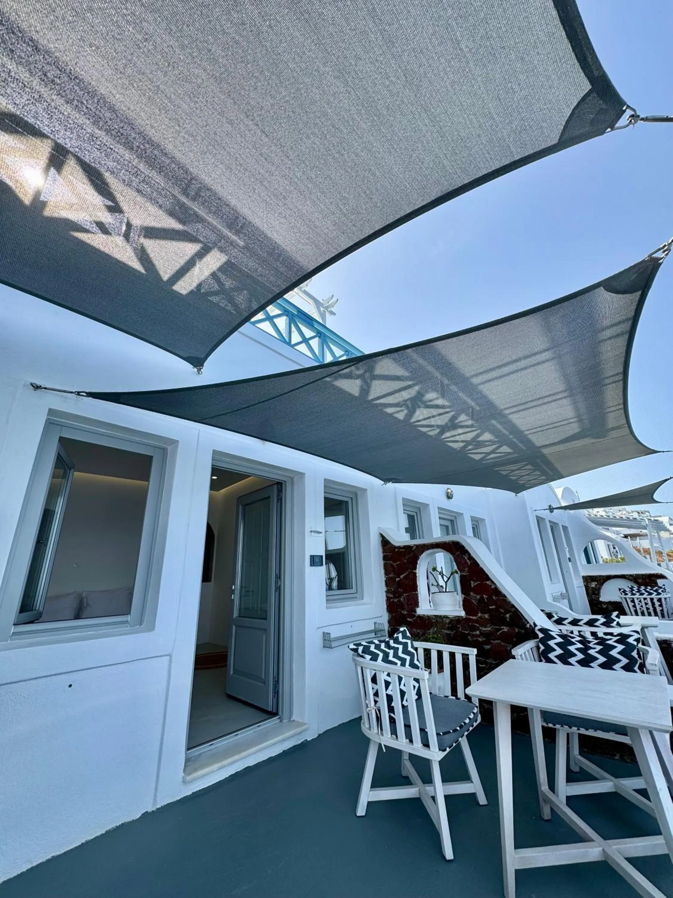 Patio in Ilioperato Hotel