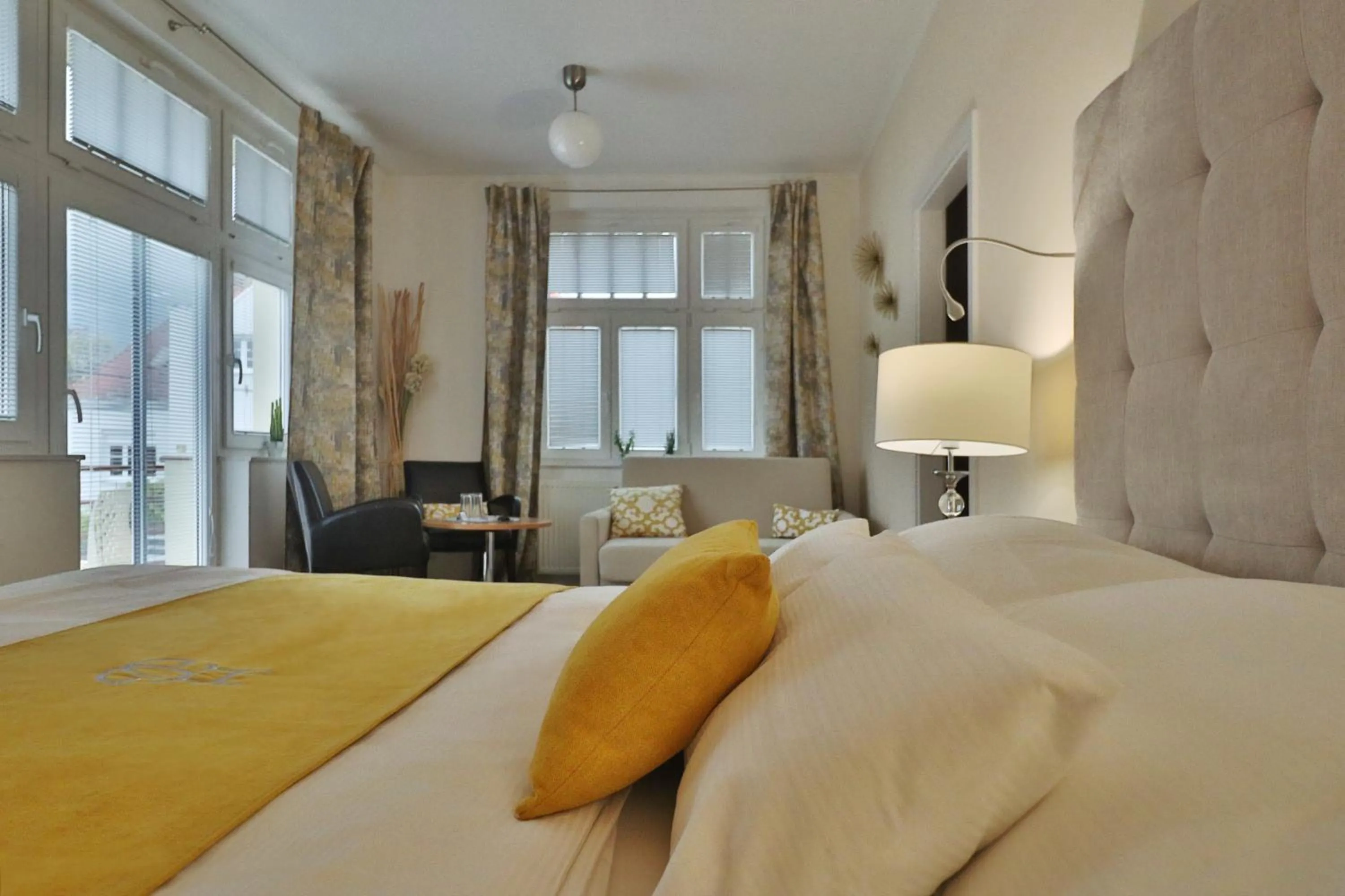 Bed in Boutique Hotel Golf Garni