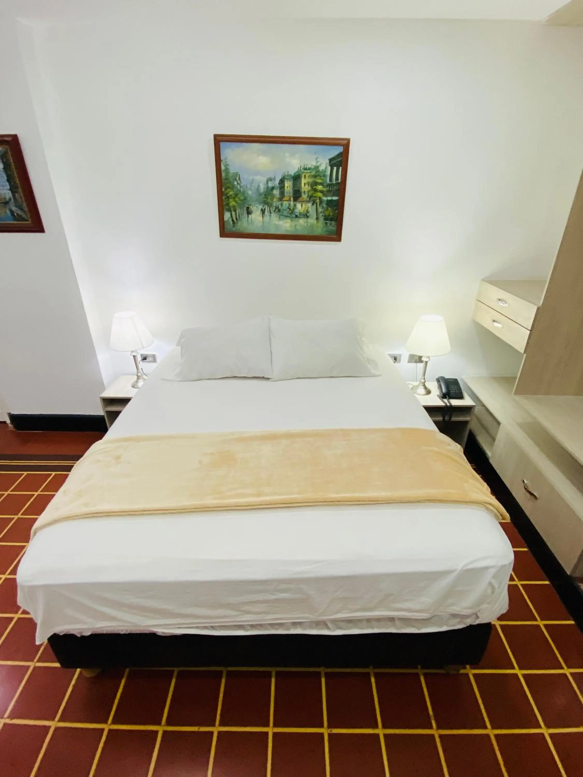 wardrobe, Bed in Hotel Casa Colonial