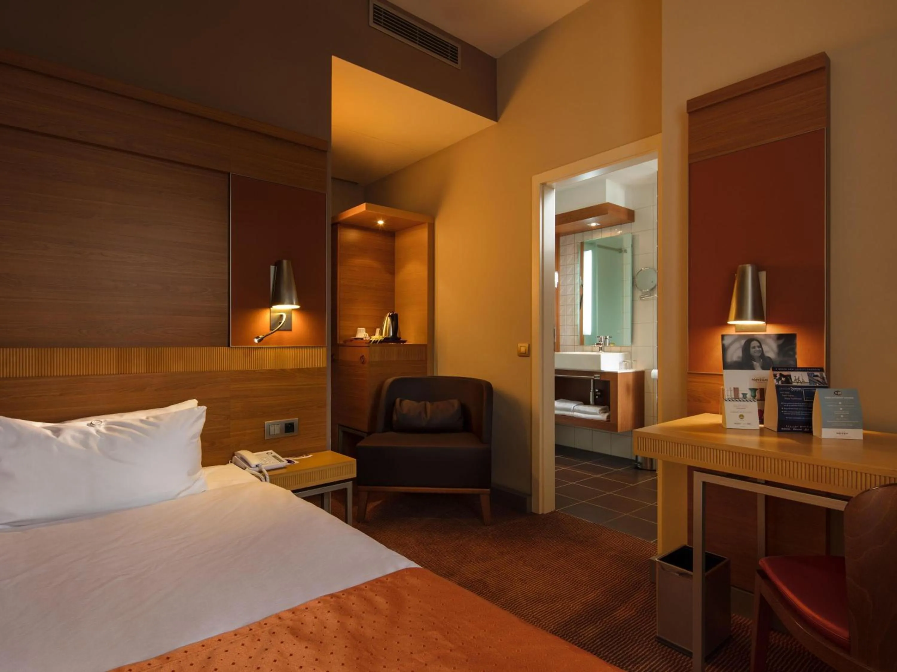 Bedroom, Bed in Mercure Ostrava Center