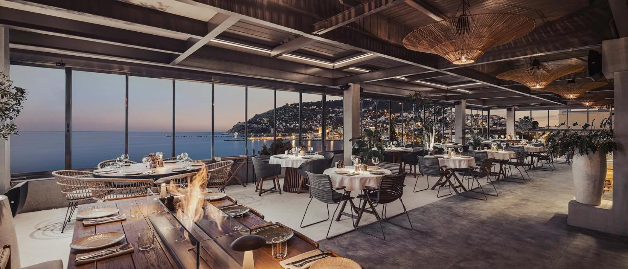 Restaurant/places to eat in Büyük Hotel