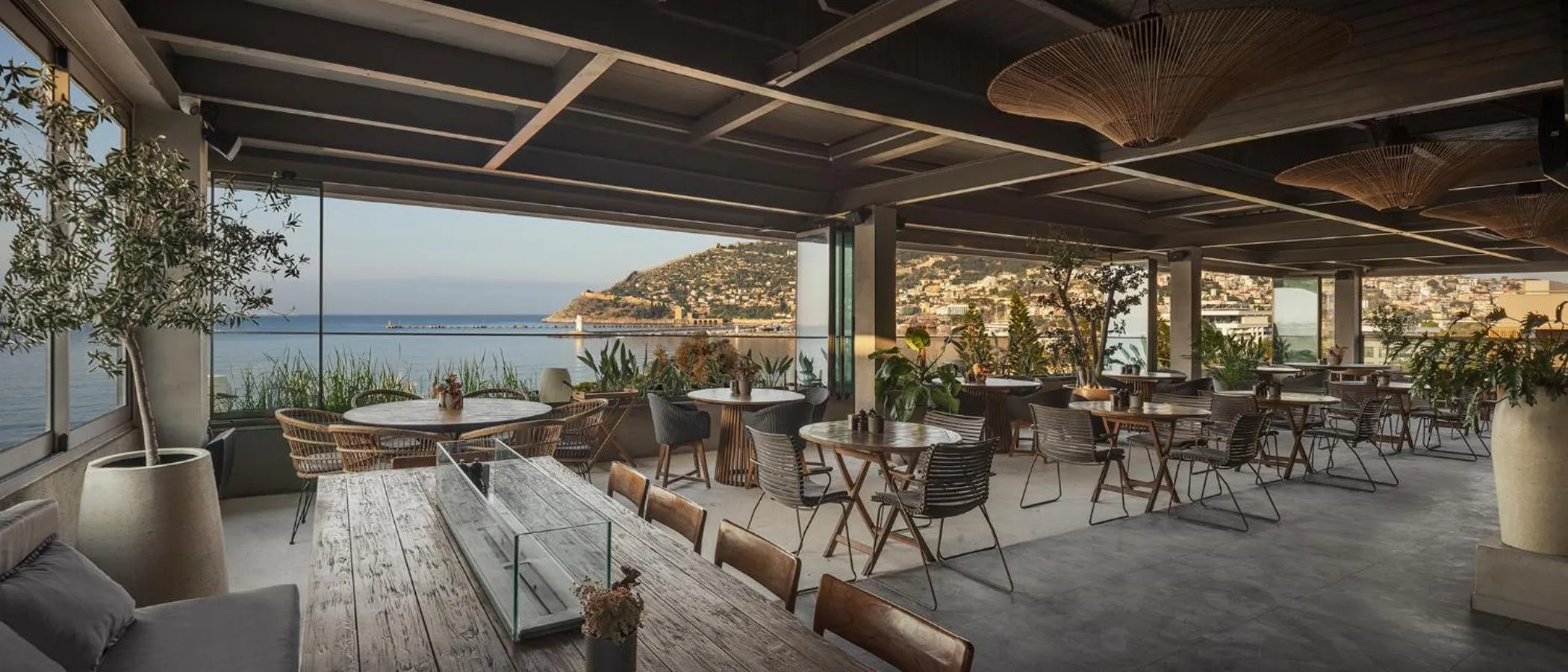 Restaurant/places to eat in Büyük Hotel