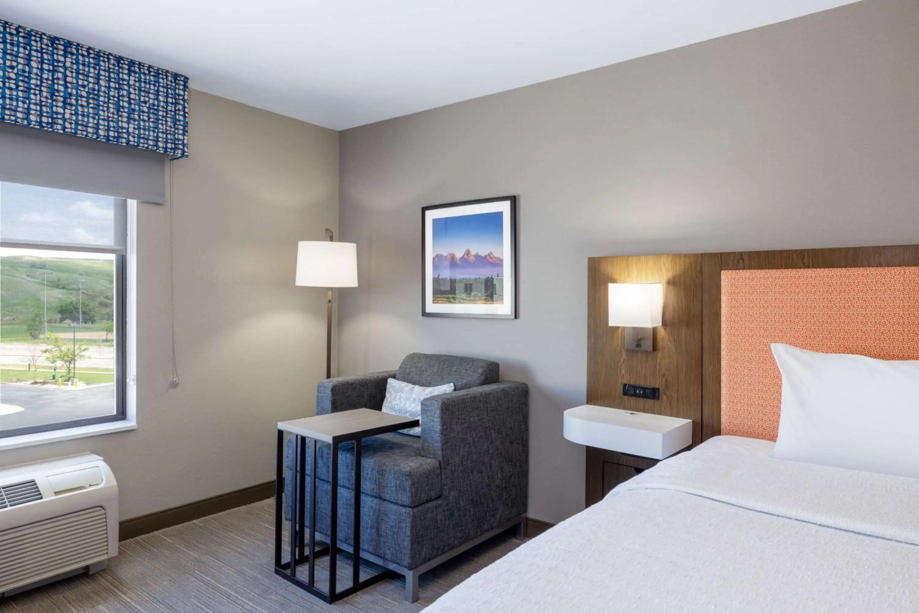 Bed in Newly Renovated-Hampton Inn & Suites Casper