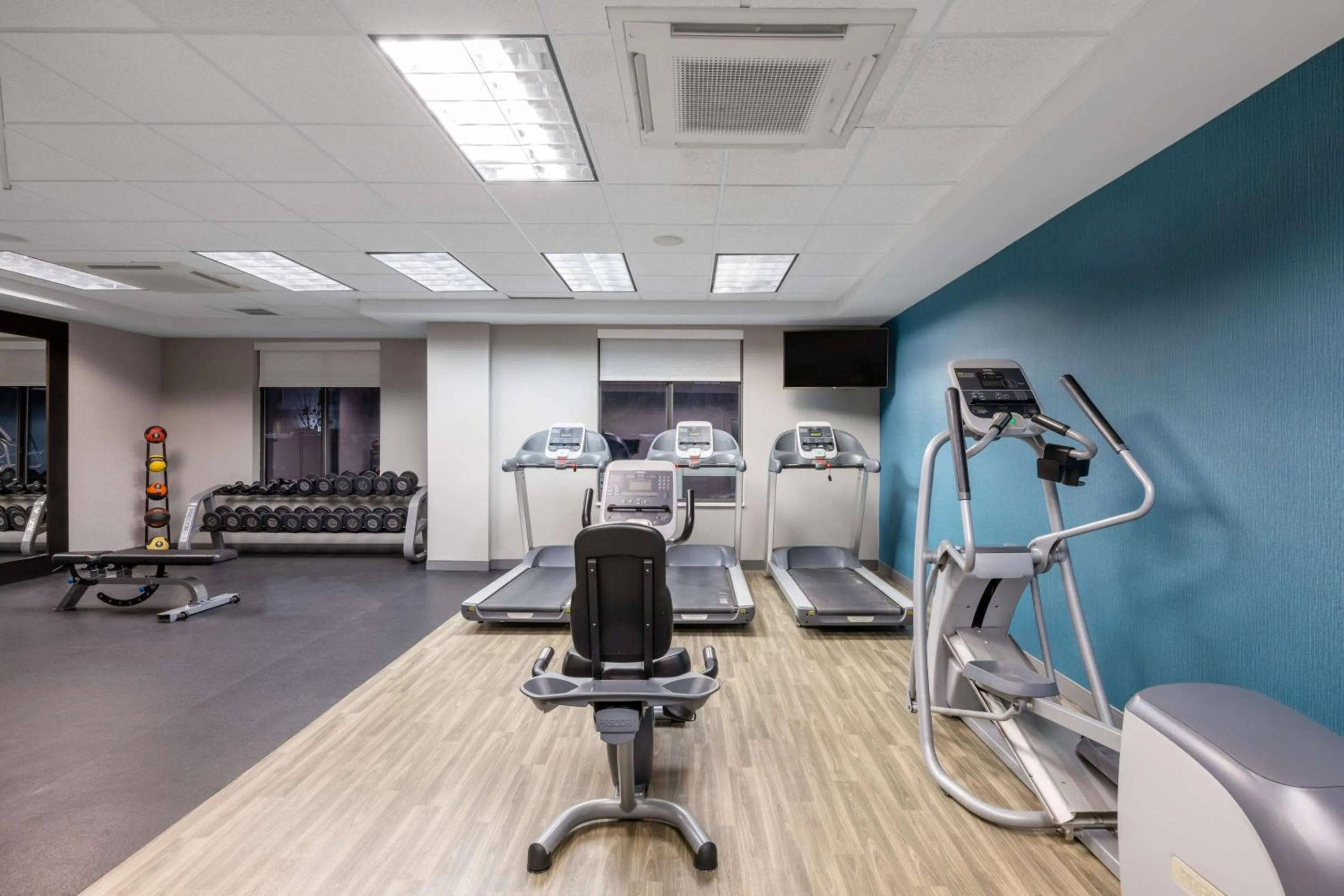 Fitness centre/facilities in Newly Renovated-Hampton Inn & Suites Casper