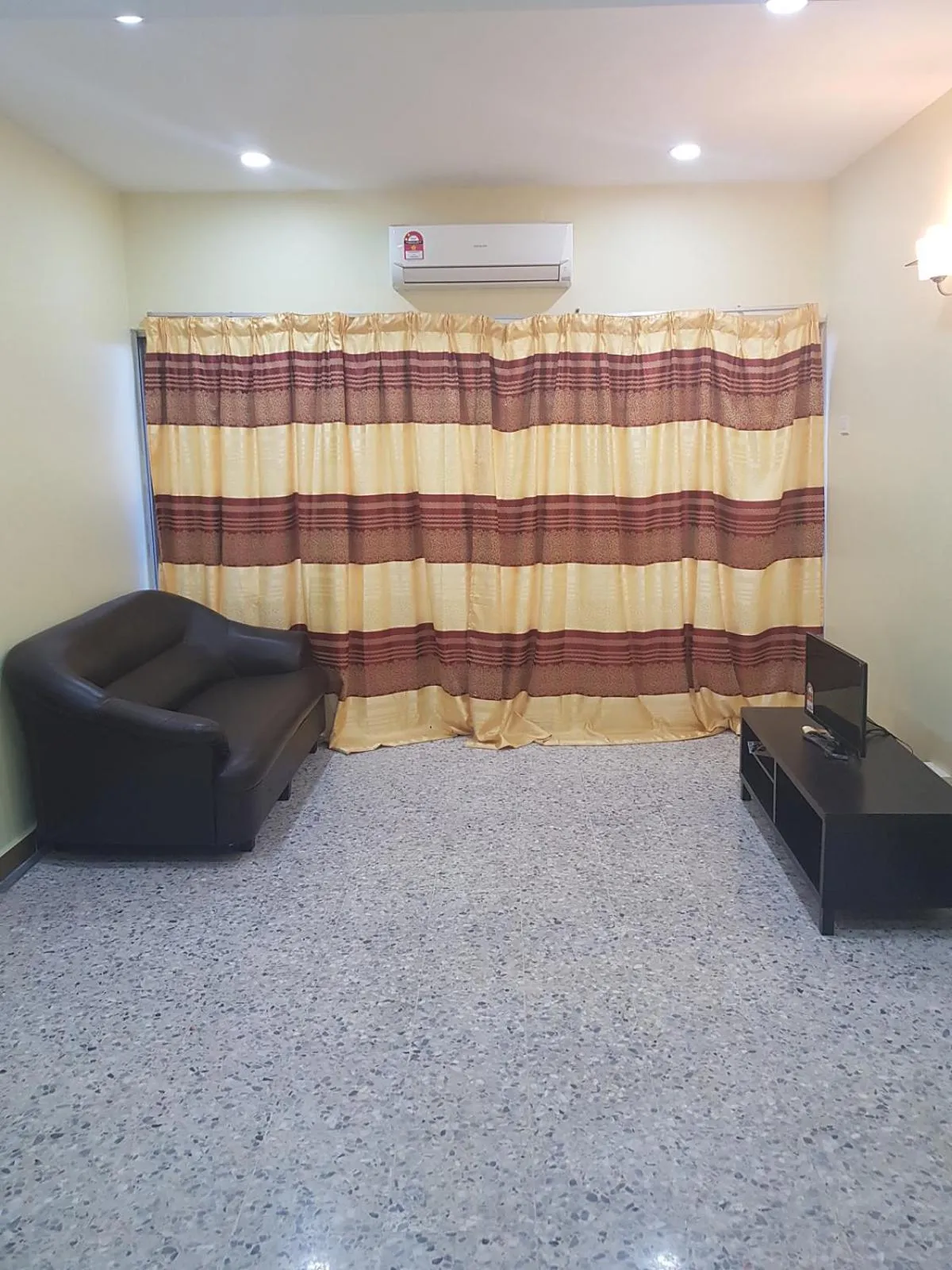 Living room in Maha Hotel