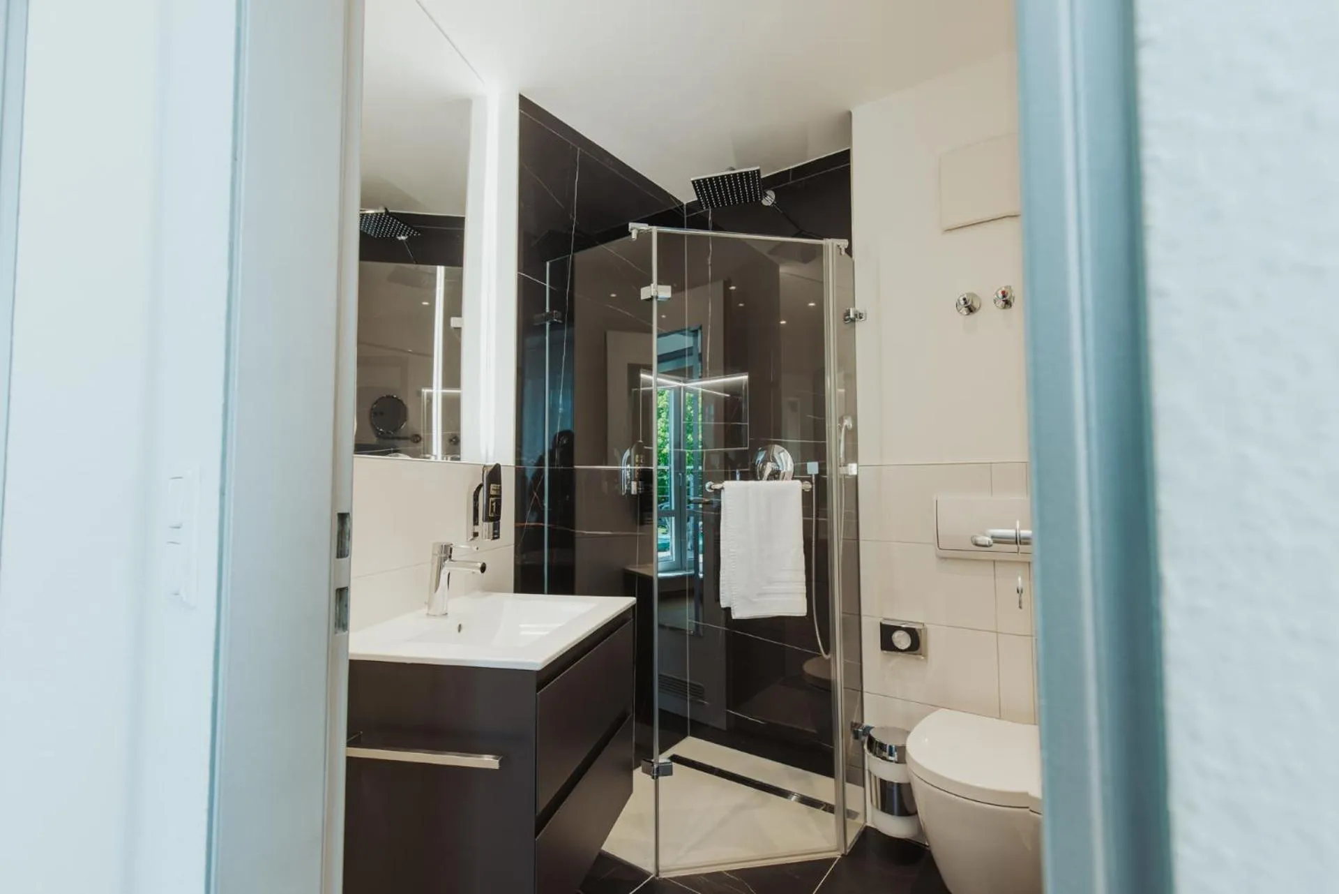 Shower in Parkhotel IV Jahreszeiten Kühlungsborn