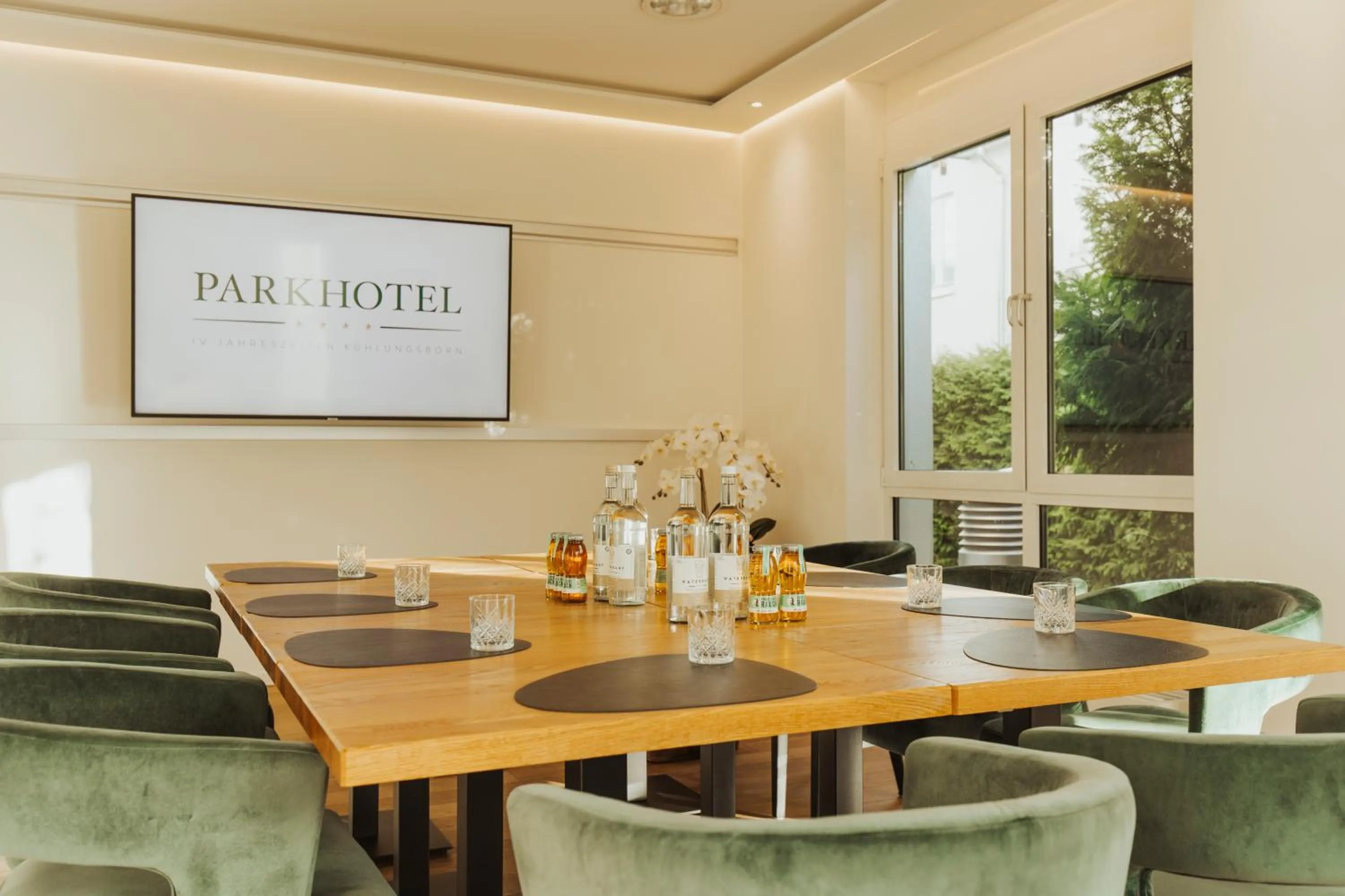 TV and multimedia in Parkhotel IV Jahreszeiten Kühlungsborn