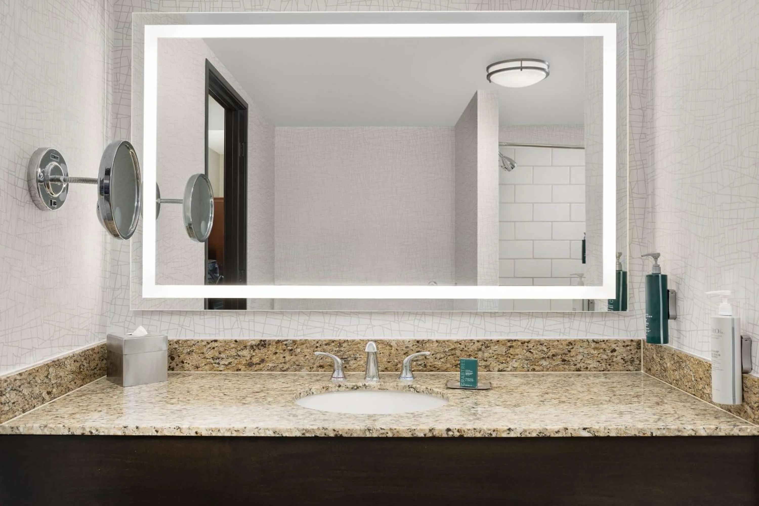 Bathroom in DoubleTree by Hilton Chicago O'Hare Airport-Rosemont