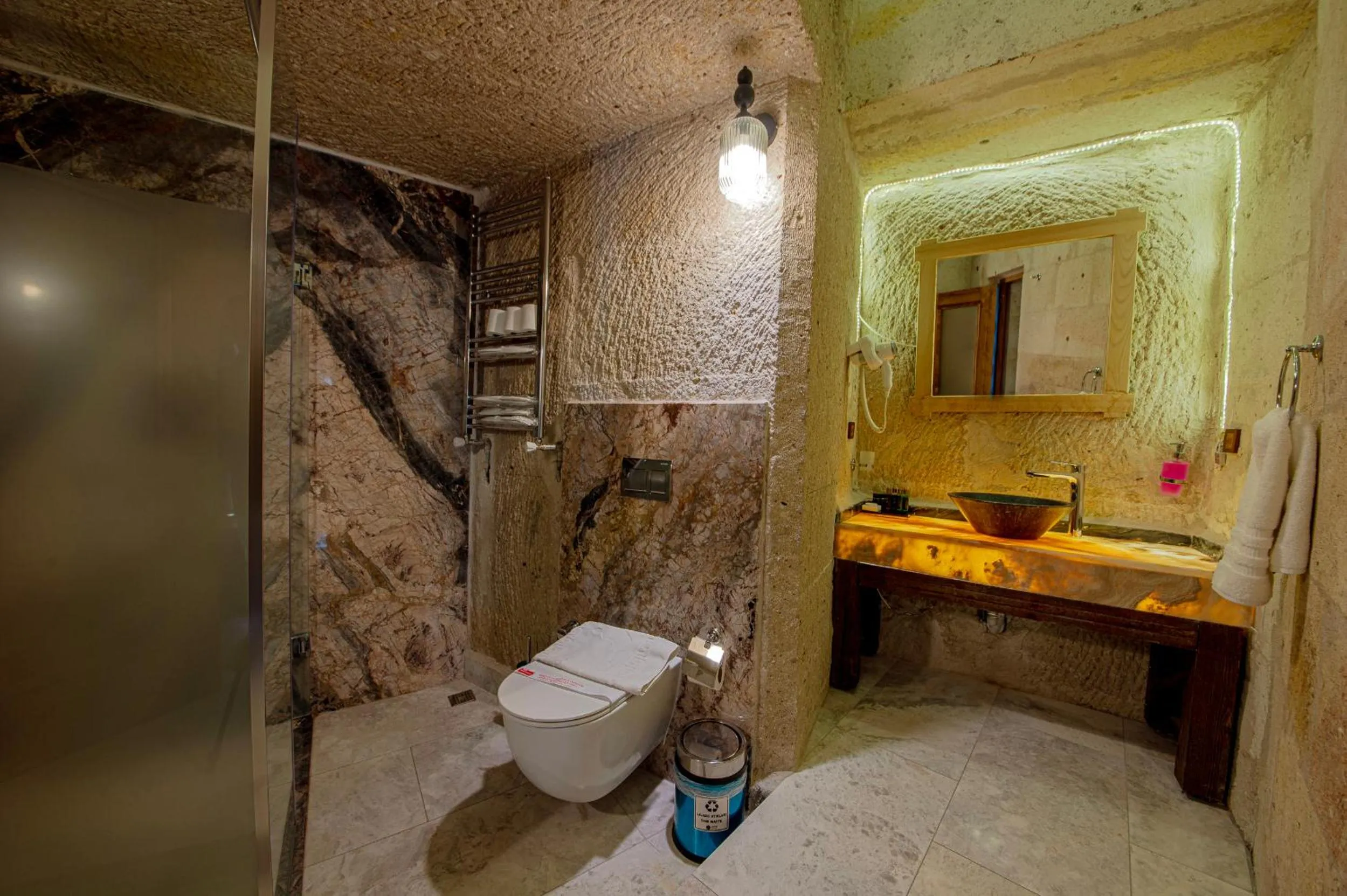 Bathroom in Roma Cave Suite