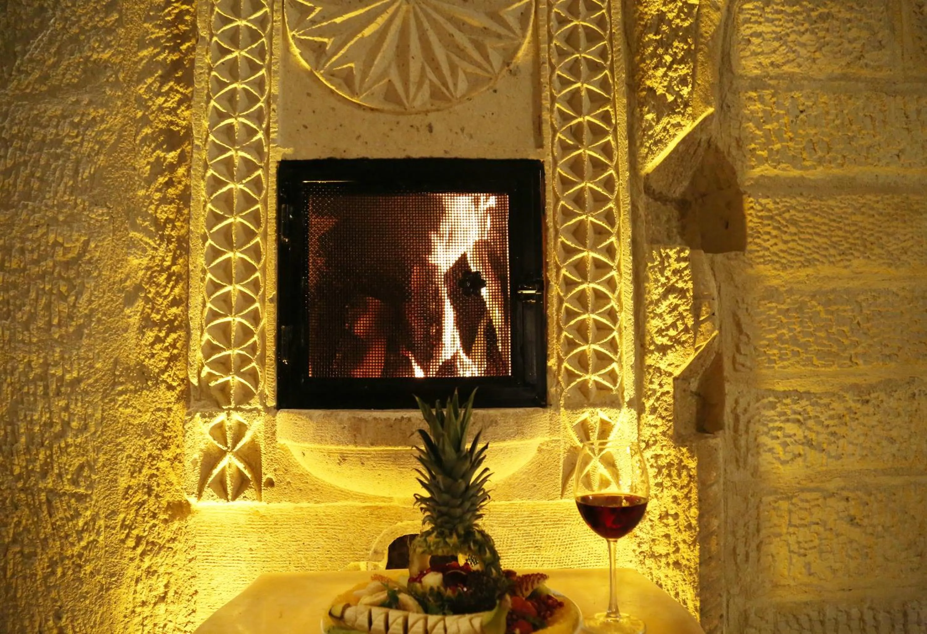 Seating area in Roma Cave Suite