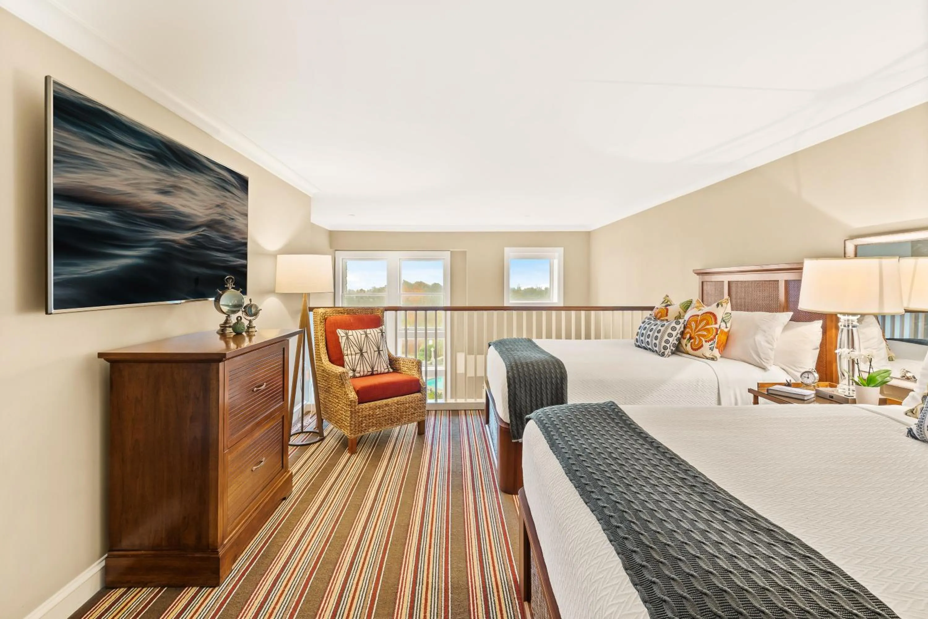 Bedroom, Bed in Inn By the Sea