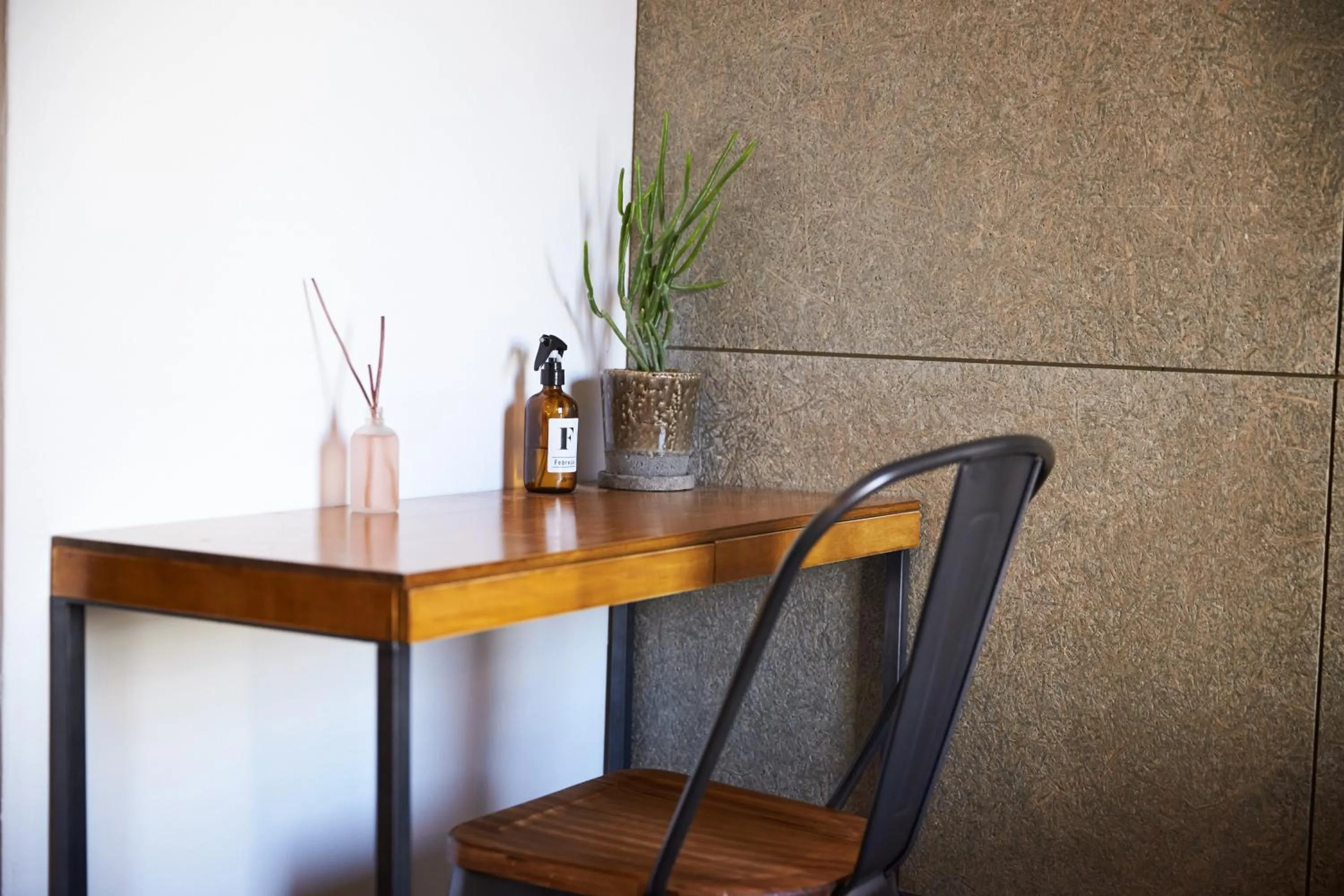 Seating area in mizuka Imaizumi 1 - unmanned hotel -