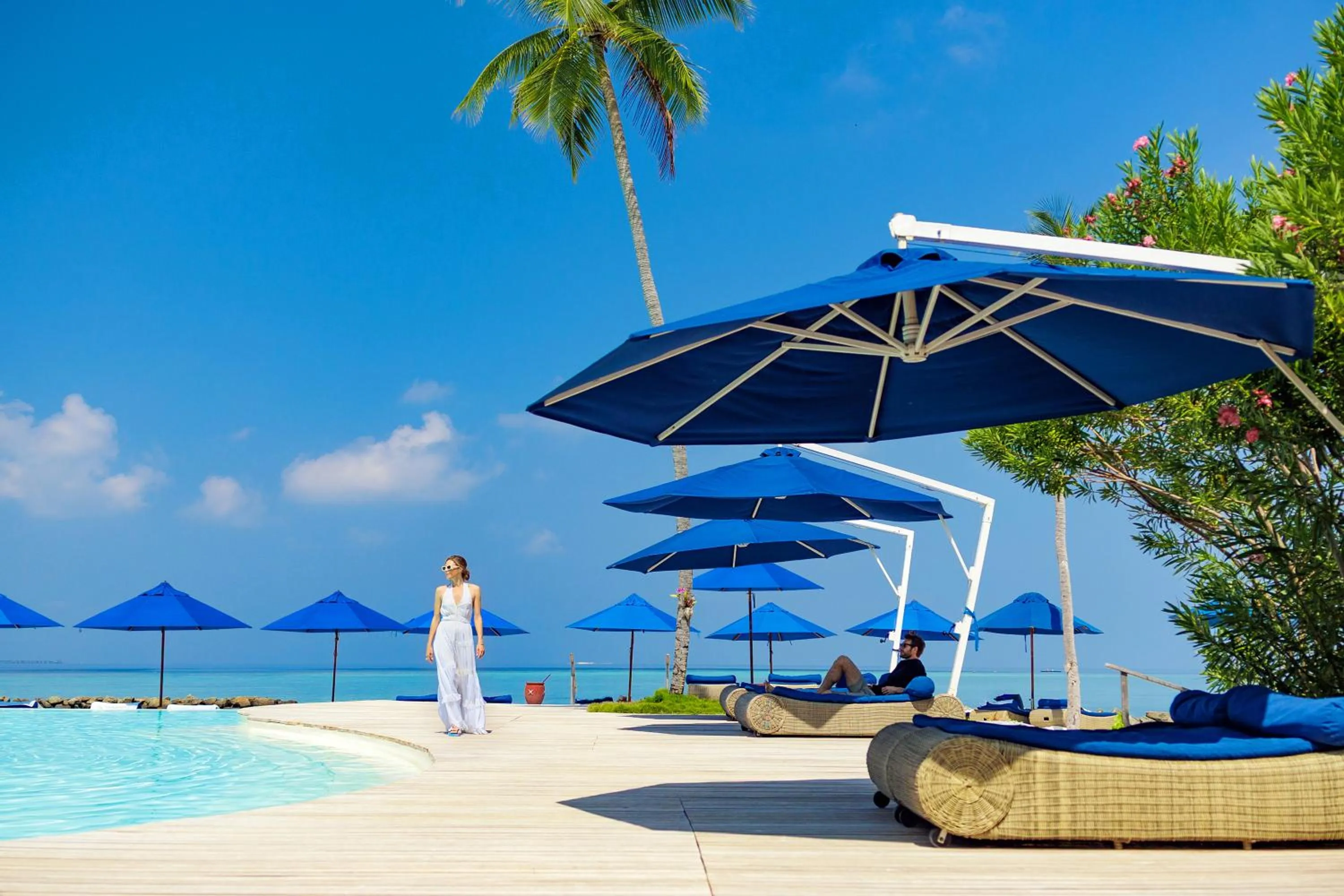 Swimming pool in Baglioni Resort Maldives - Luxury All Inclusive