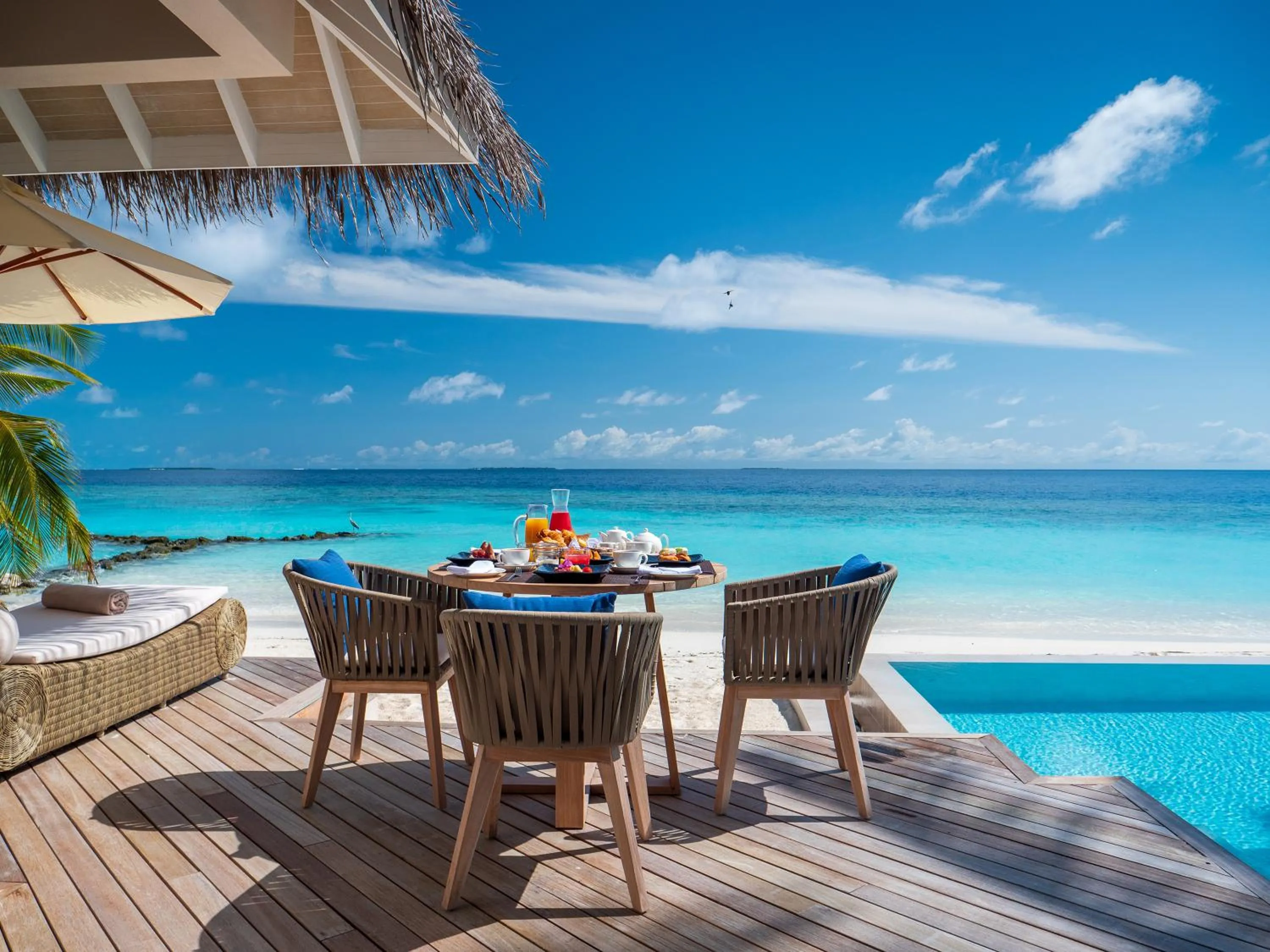 Day in Baglioni Resort Maldives - Luxury All Inclusive