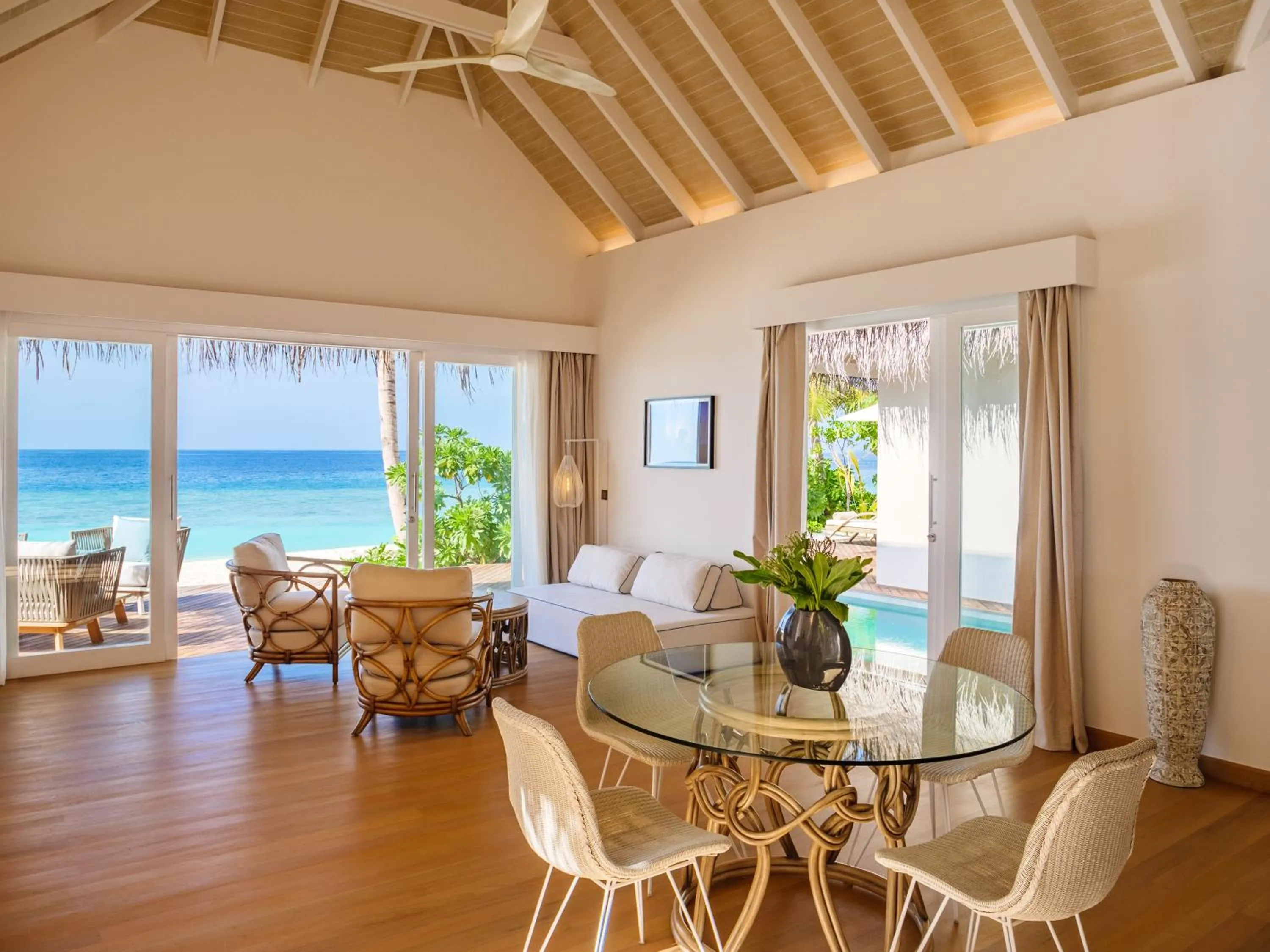 Living room in Baglioni Resort Maldives - Luxury All Inclusive