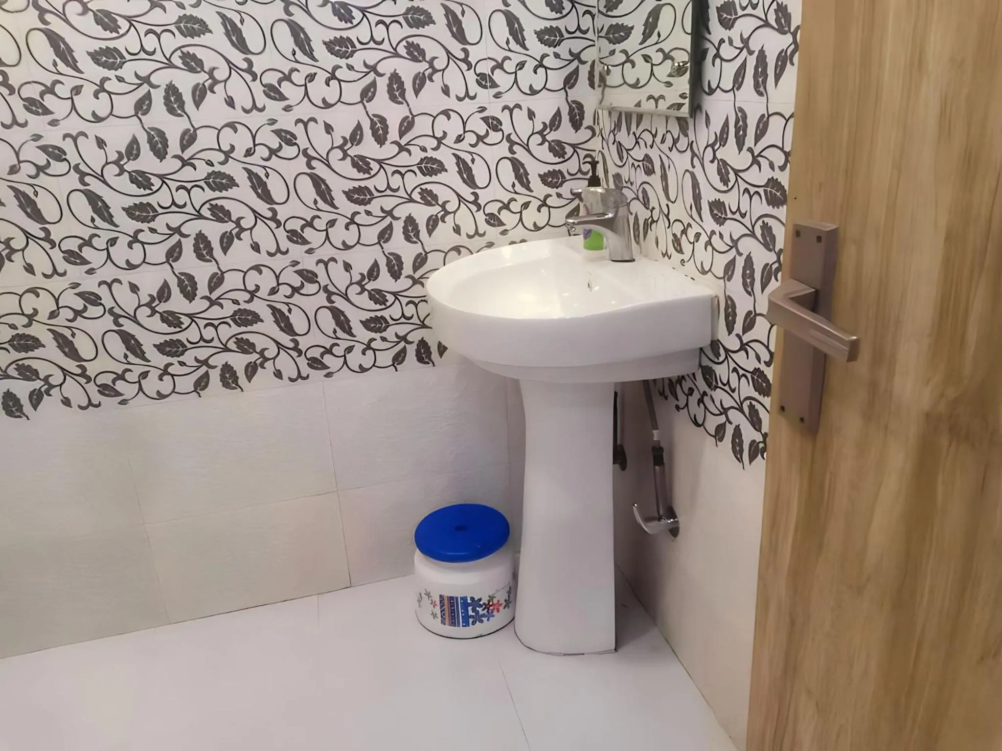 Taj Square A luxurious family homestay