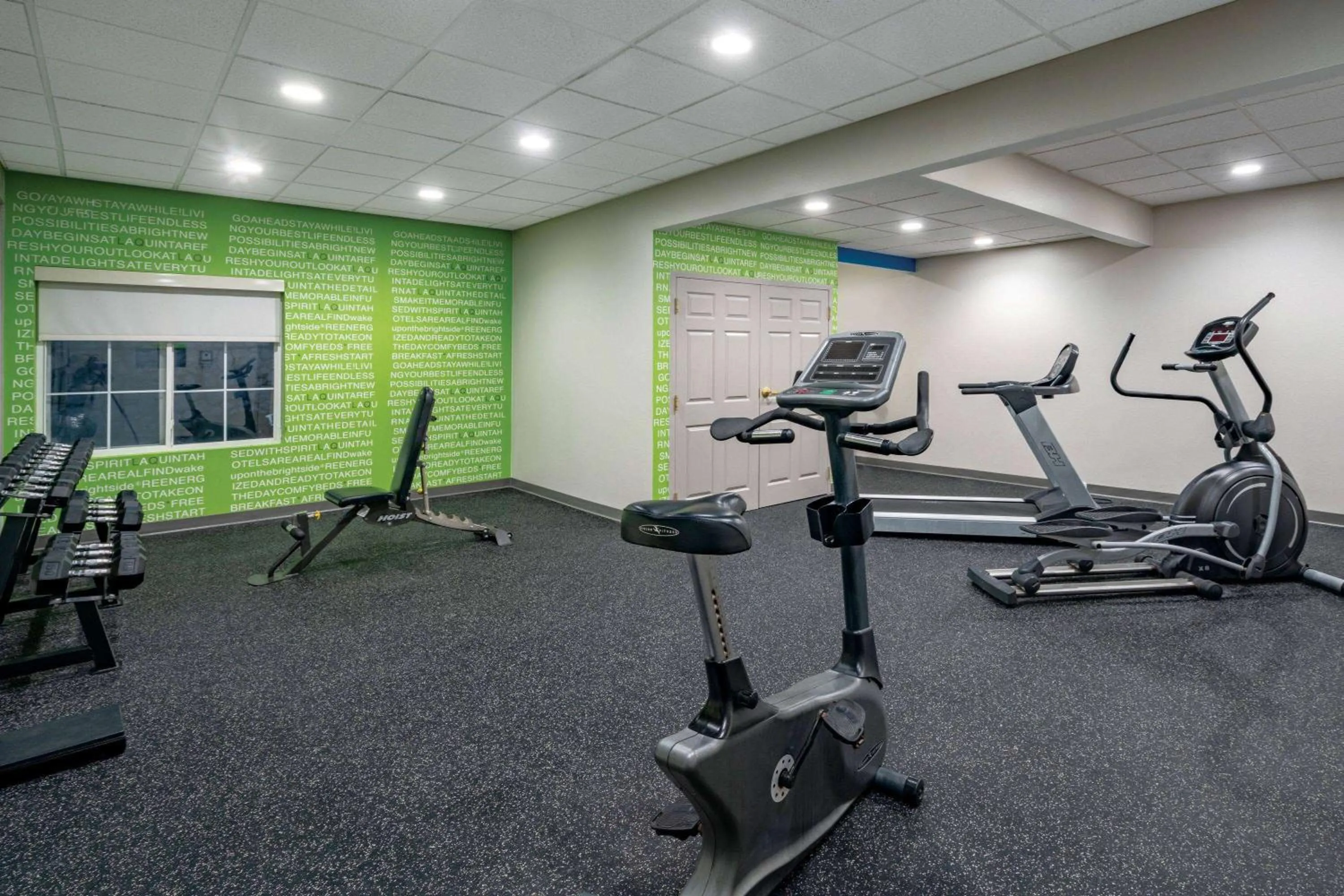 Fitness centre/facilities in La Quinta by Wyndham Latham Albany Airport