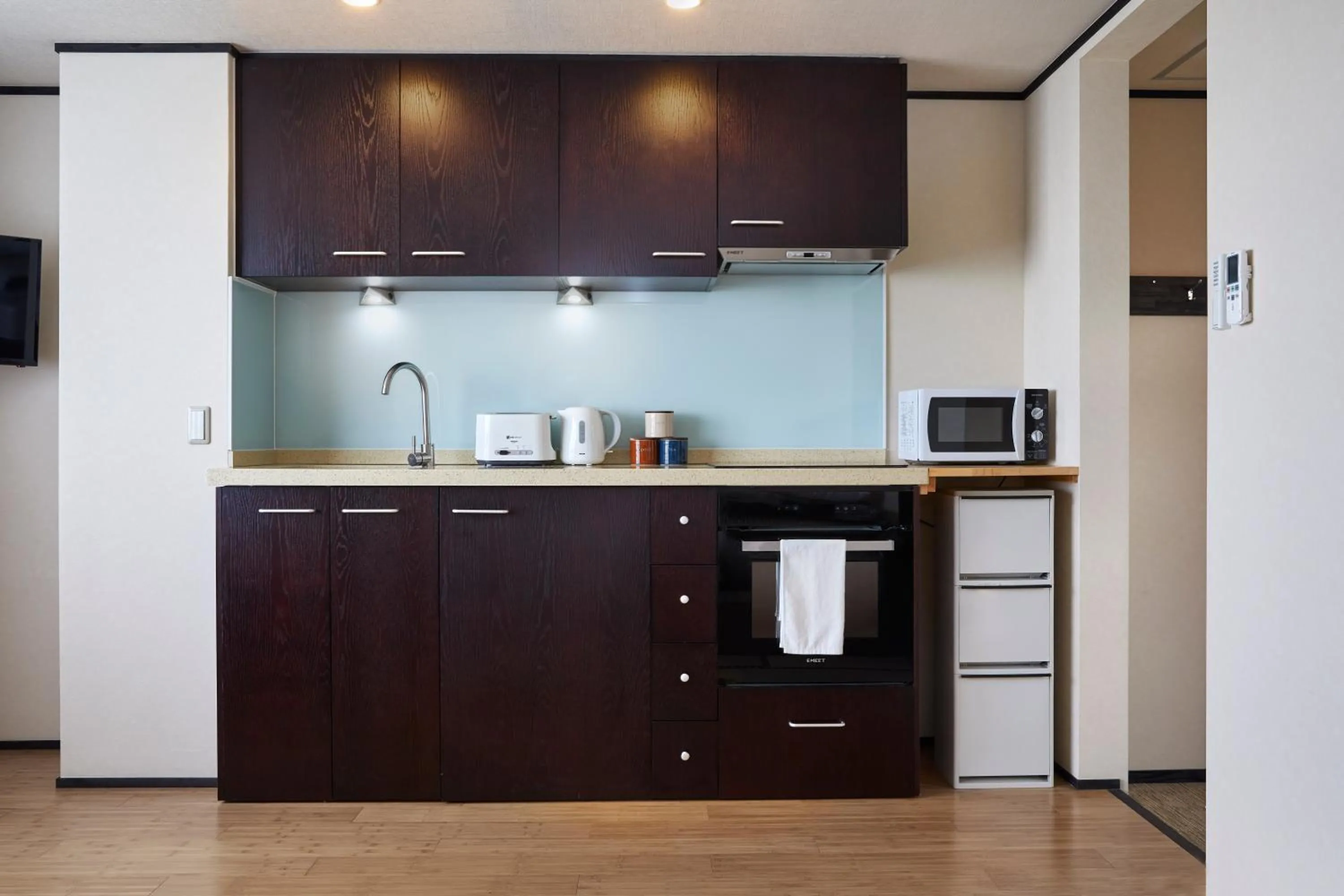 Coffee/tea facilities in The Address Akakura