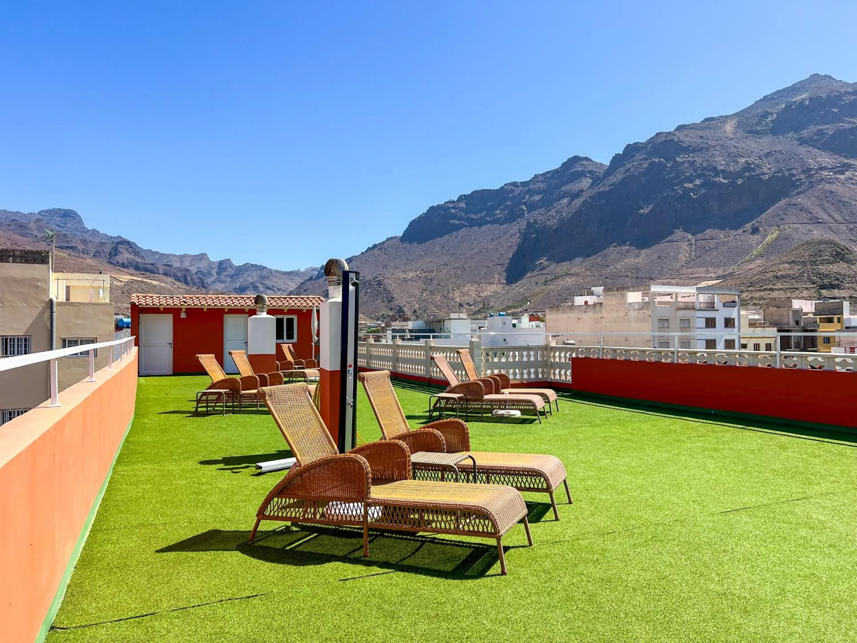 Solarium in Hotel La Aldea Suites