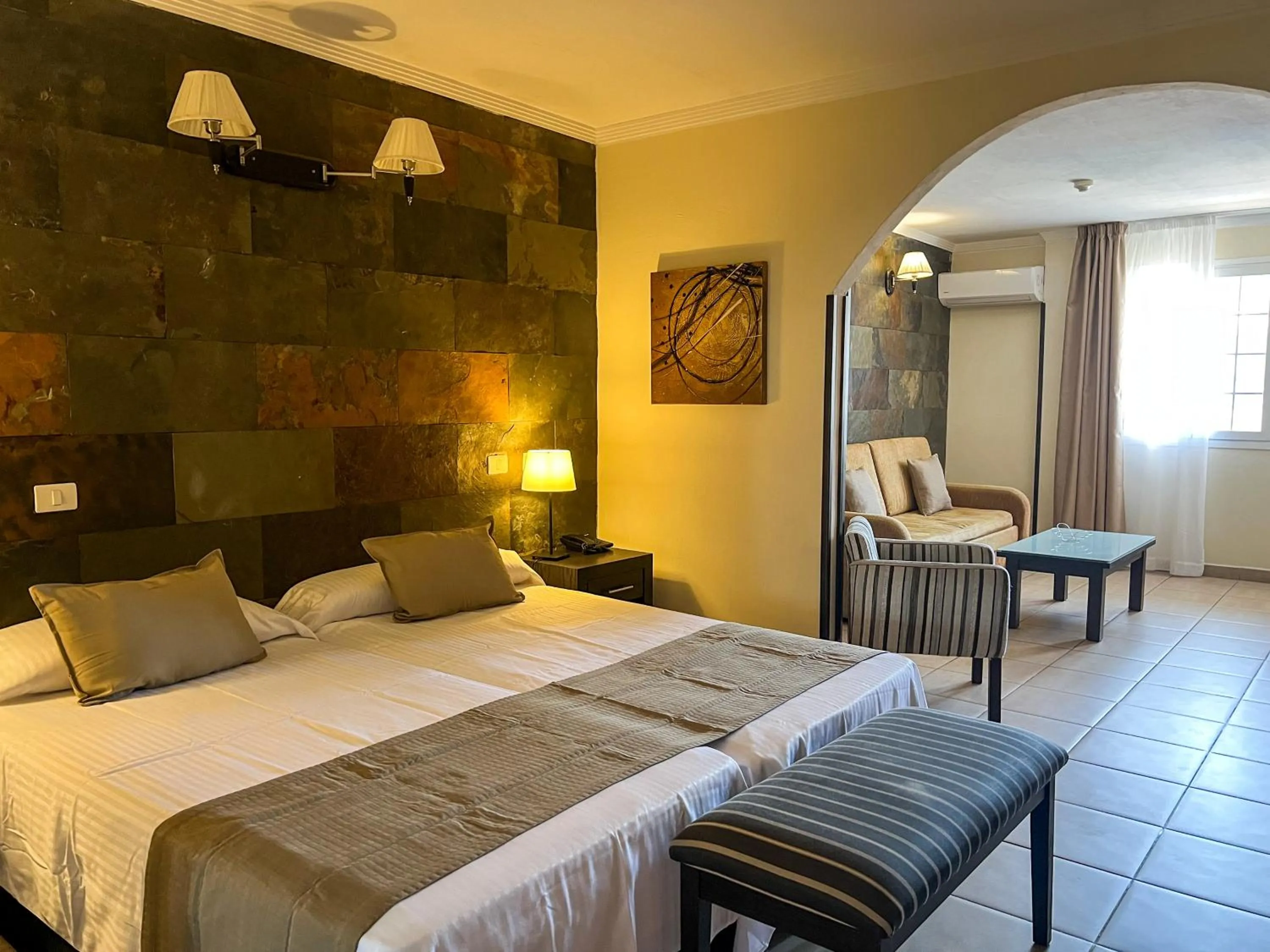 Bedroom, Bed in Hotel La Aldea Suites