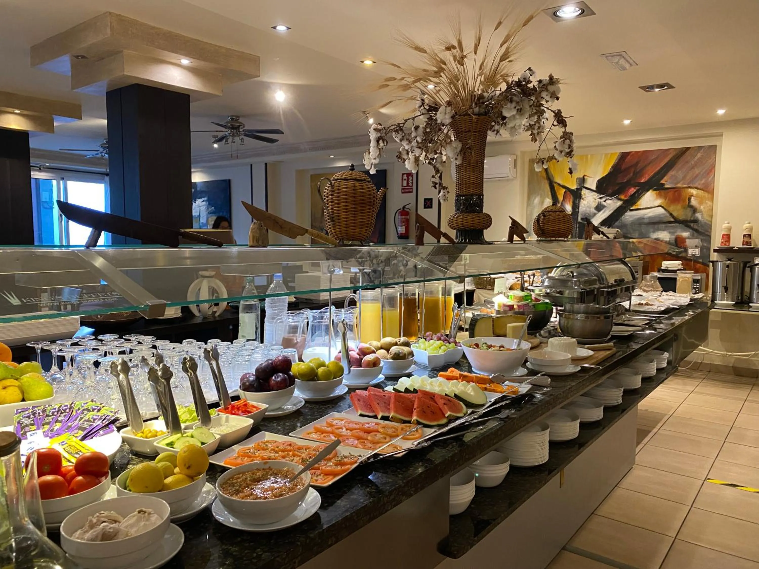Breakfast in Hotel La Aldea Suites