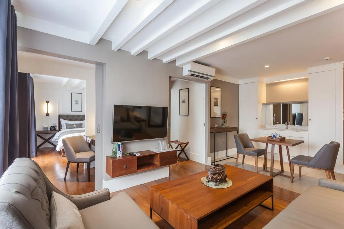 Photo of the whole room in Marine Beach Hotel Pattaya - SHA Plus