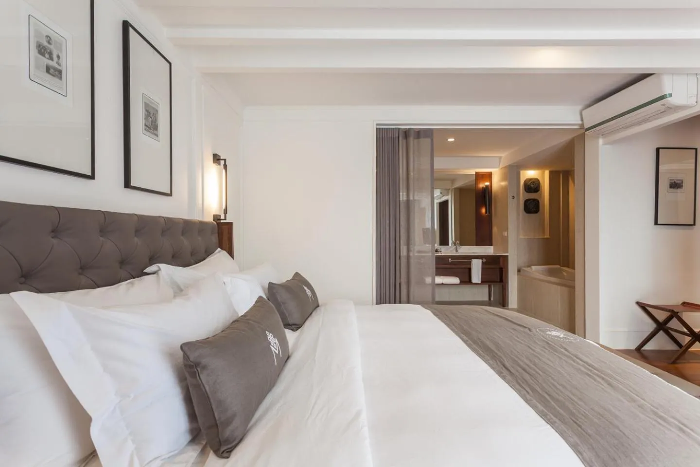 Bed in Marine Beach Hotel Pattaya - SHA Plus