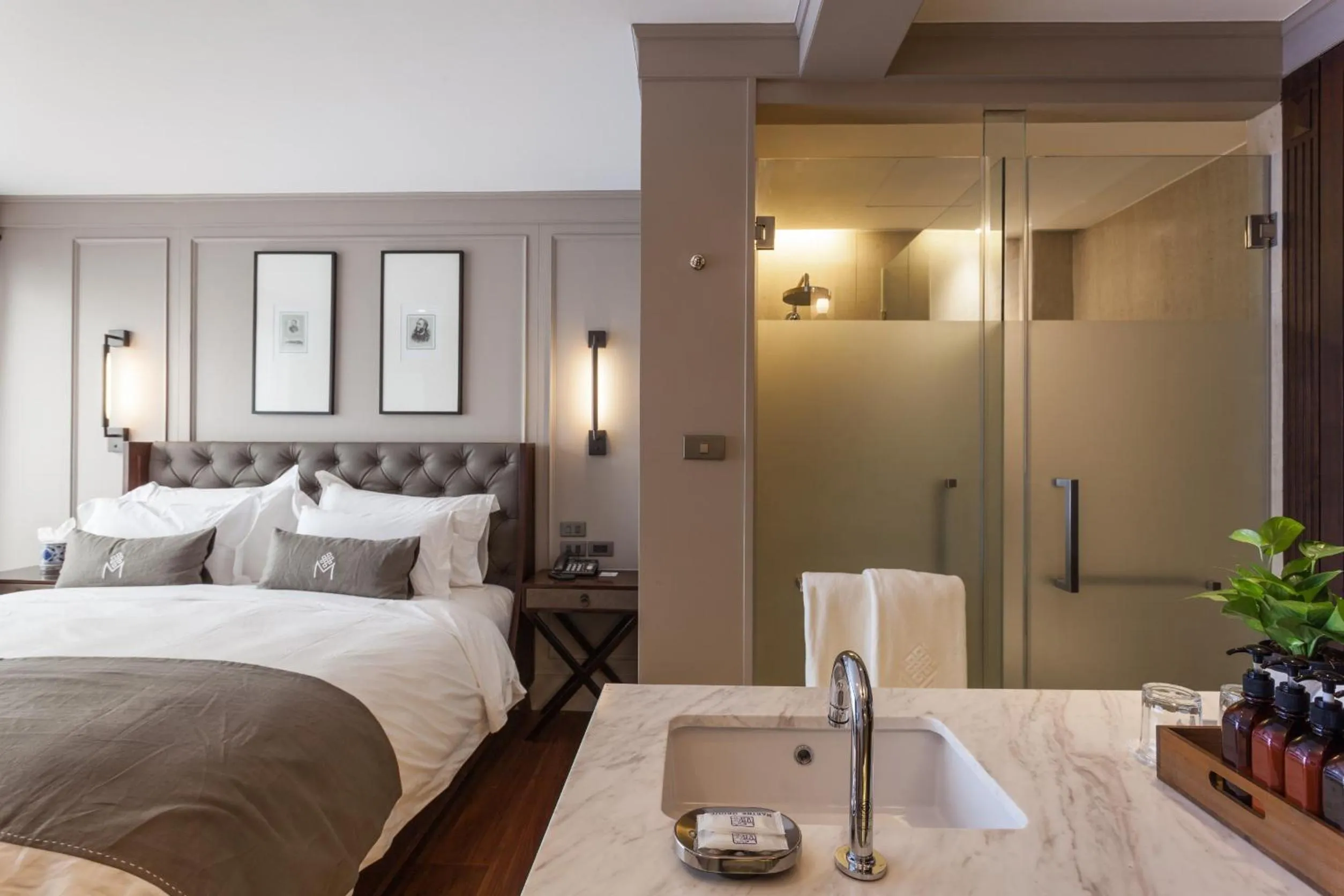 Bathroom, Bed in Marine Beach Hotel Pattaya - SHA Plus