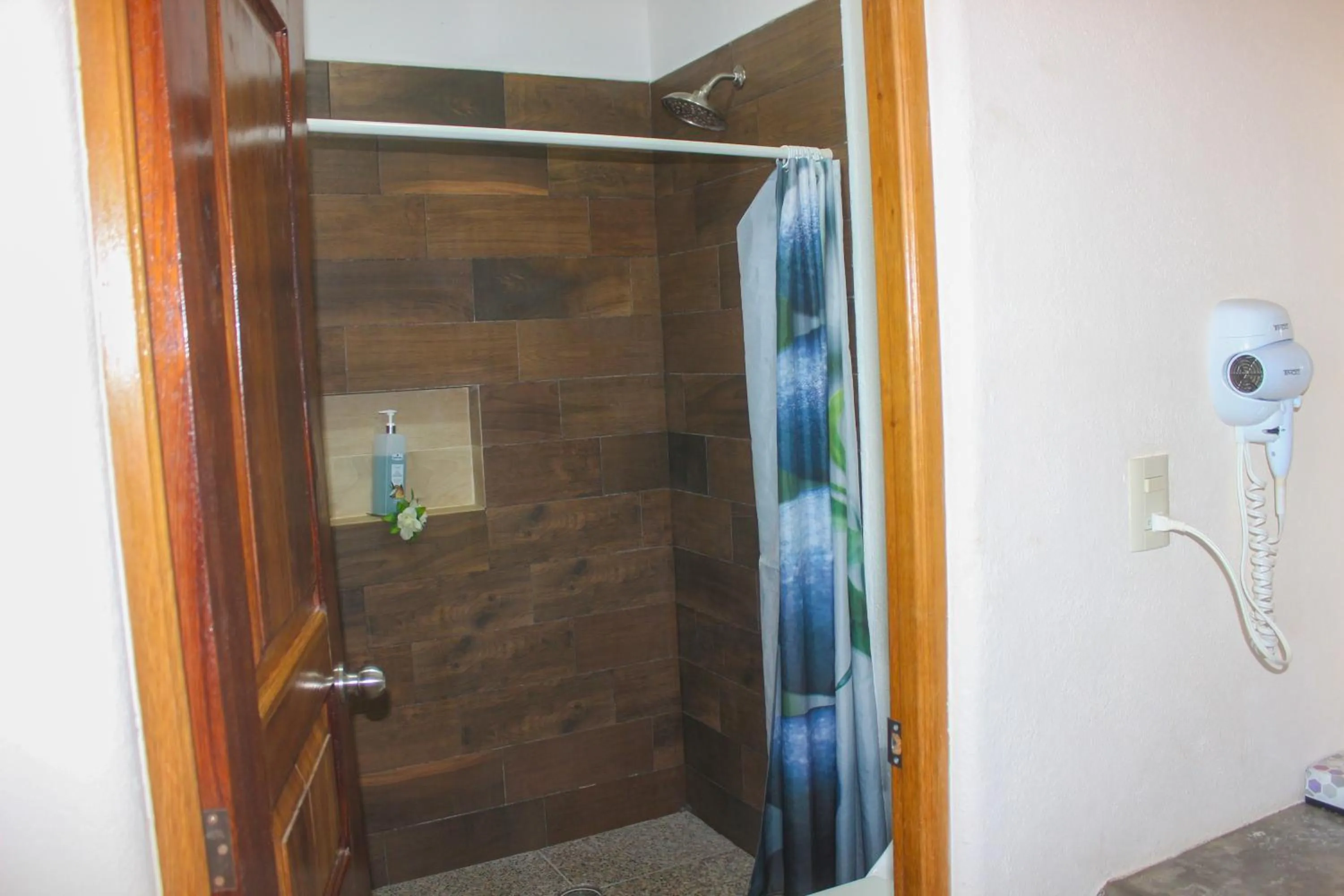 Shower in Villa Los Corales