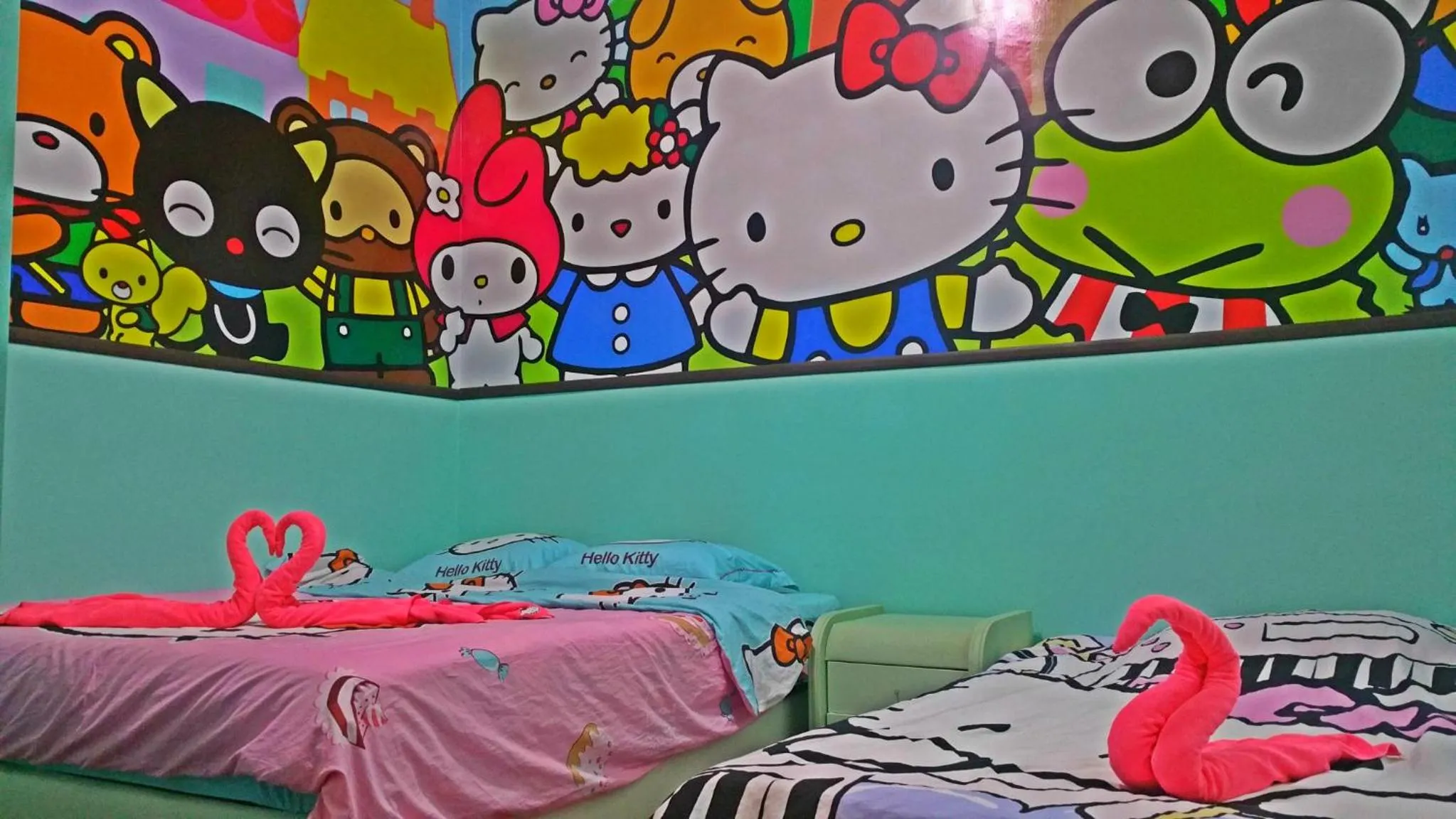 Bedroom, Bed in Hello Kitty Signature Suite
