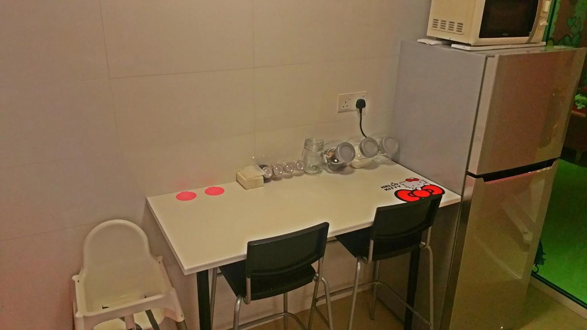 Coffee/tea facilities in Hello Kitty Signature Suite