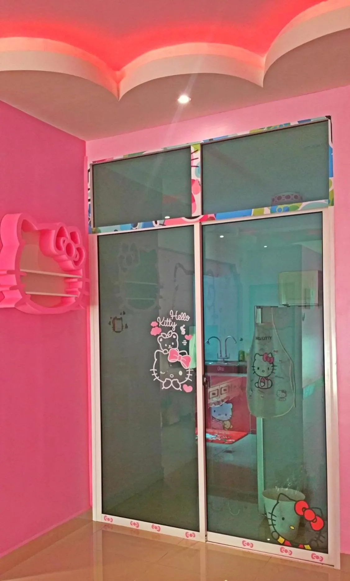 Kitchen or kitchenette in Hello Kitty Signature Suite