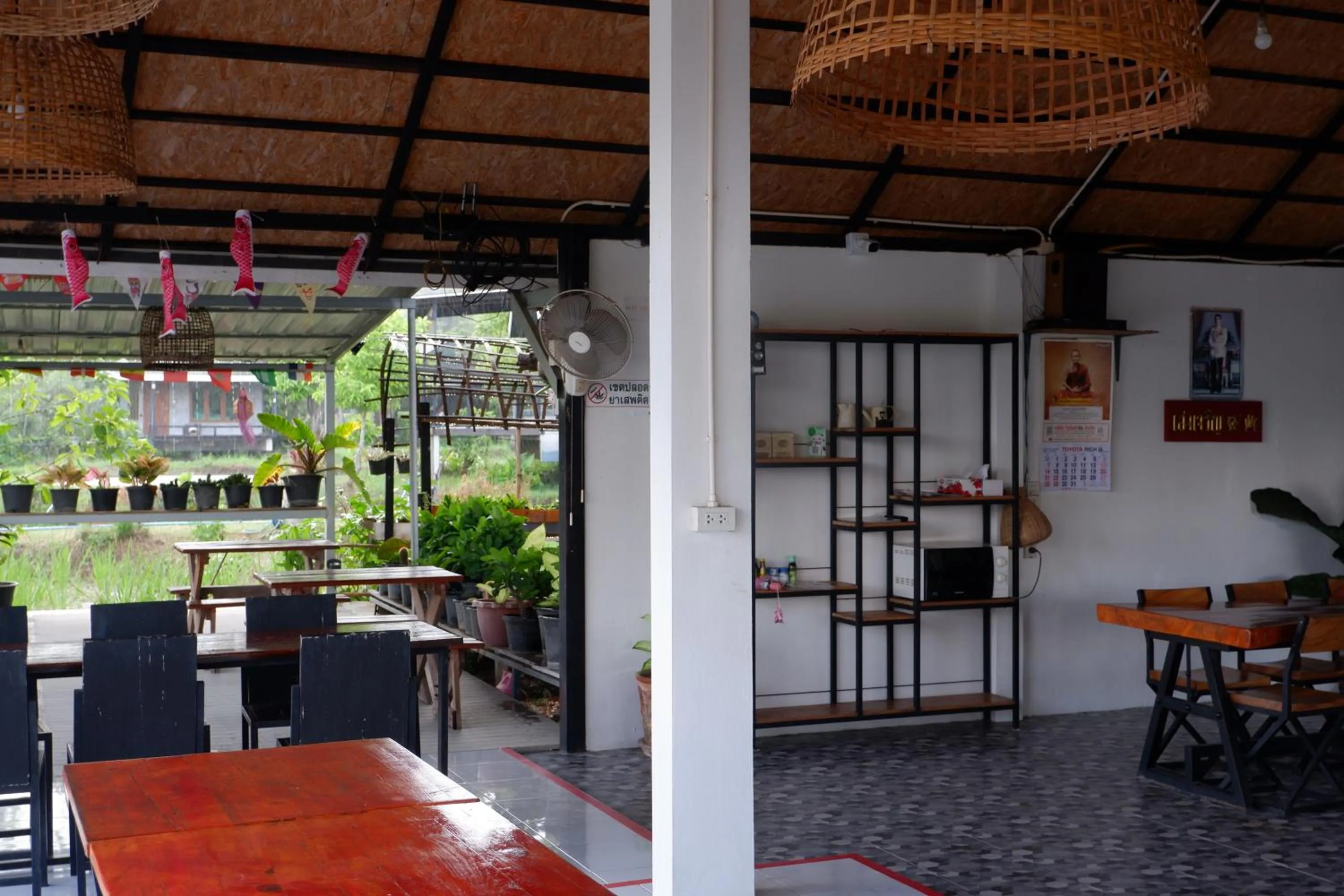 Restaurant/places to eat in Nok Chan Mee Na