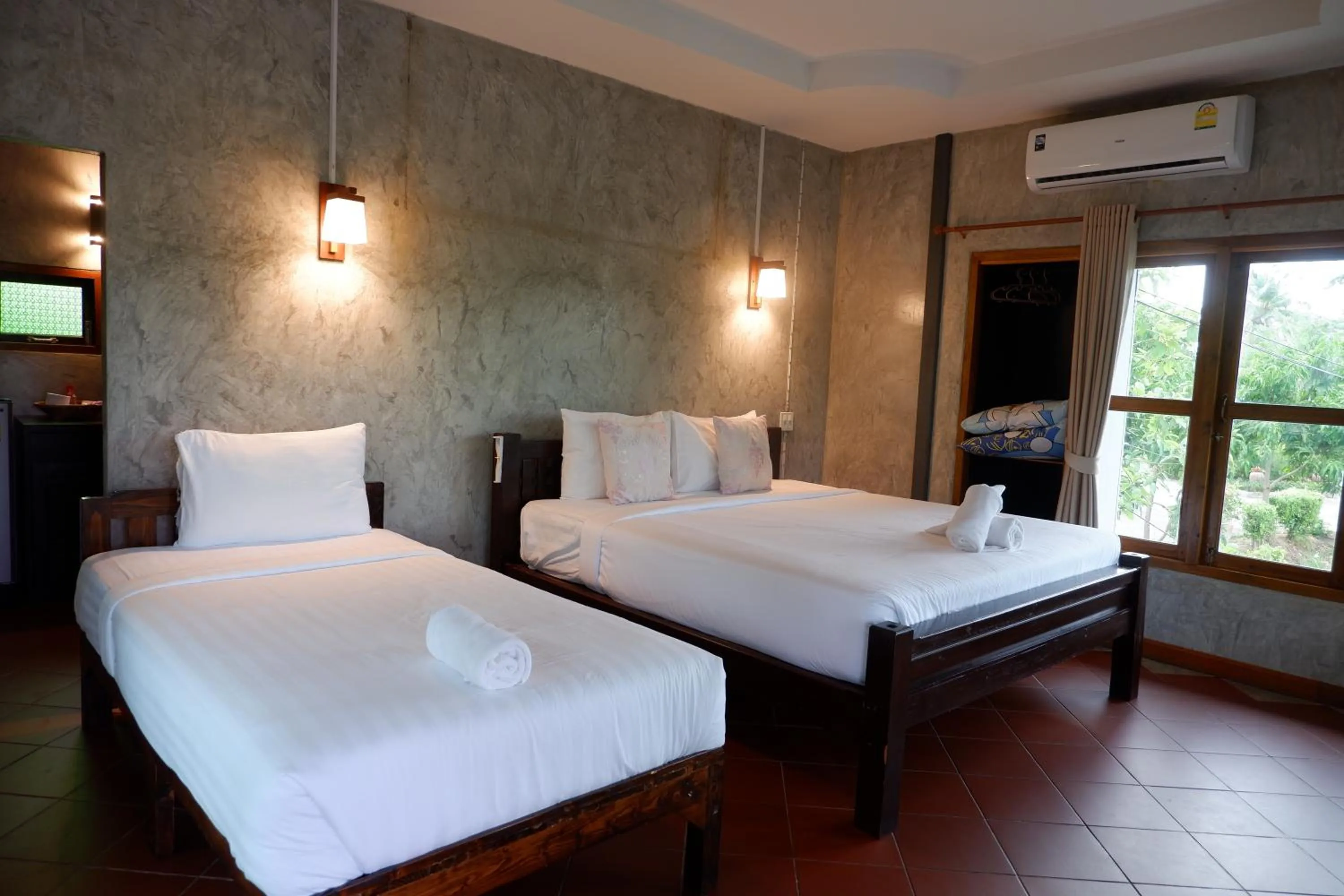 Bed in Nok Chan Mee Na