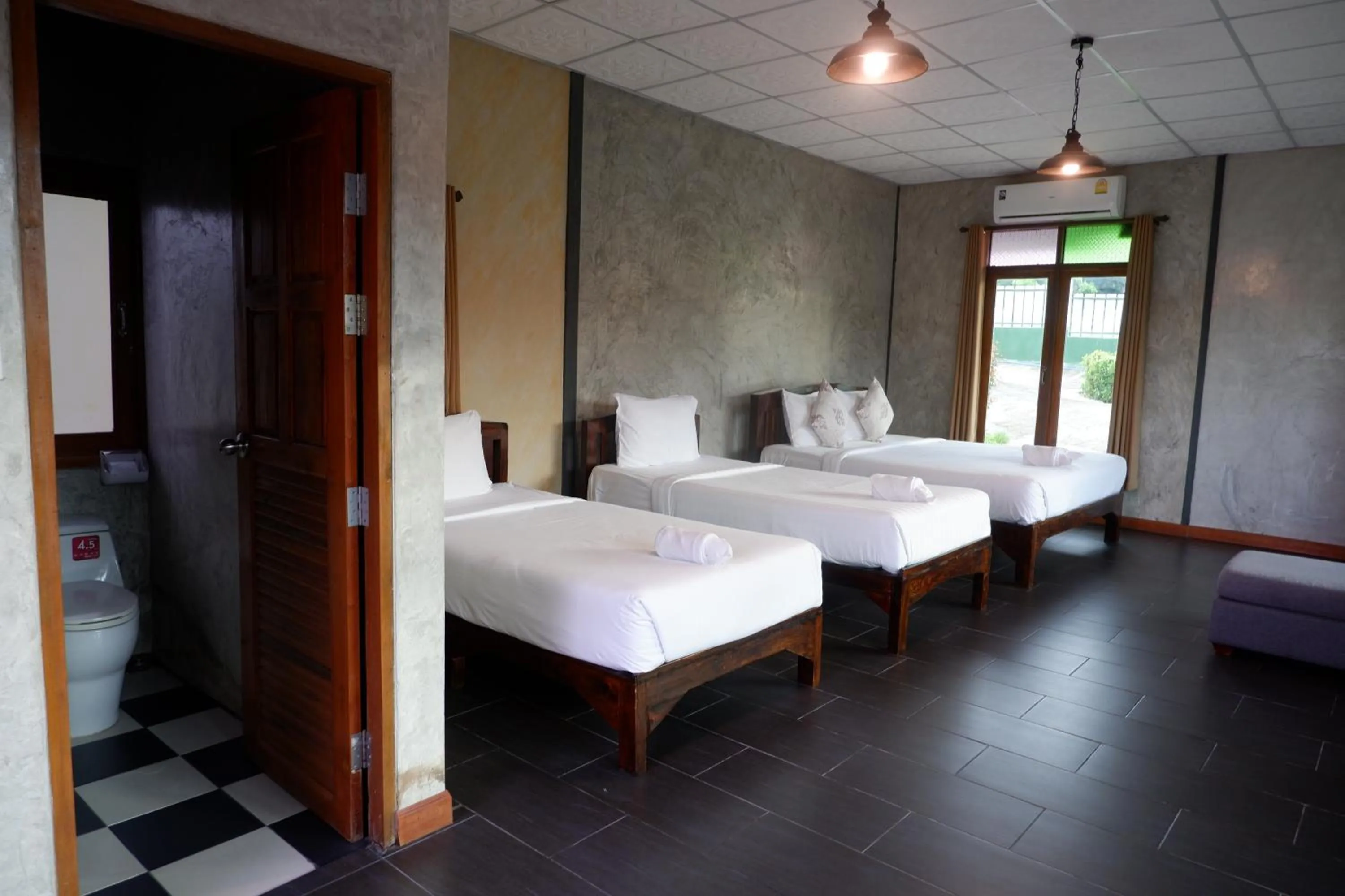 Bed in Nok Chan Mee Na