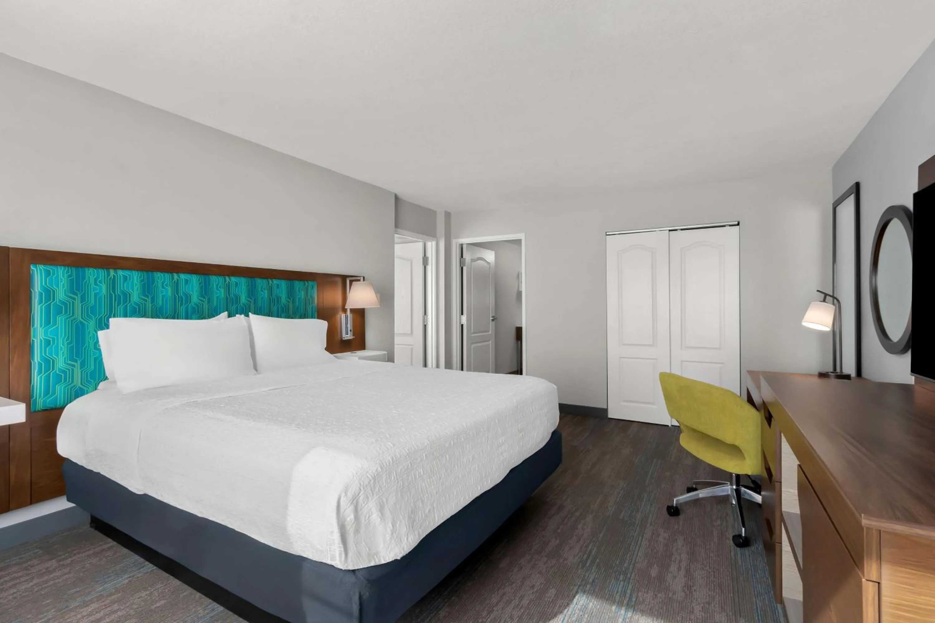 Bed in Hampton Inn & Suites Phoenix/Gilbert