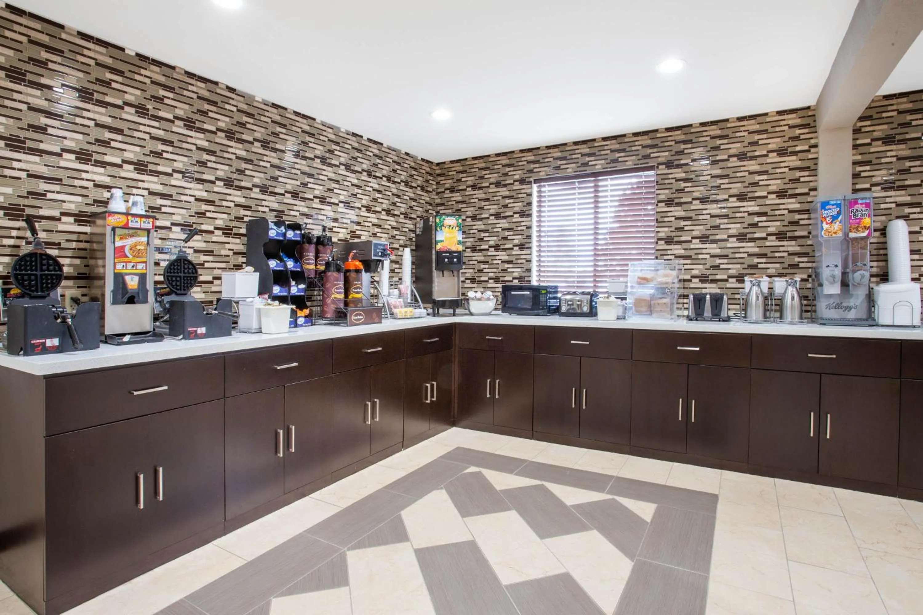 Breakfast in Super 8 by Wyndham Billings