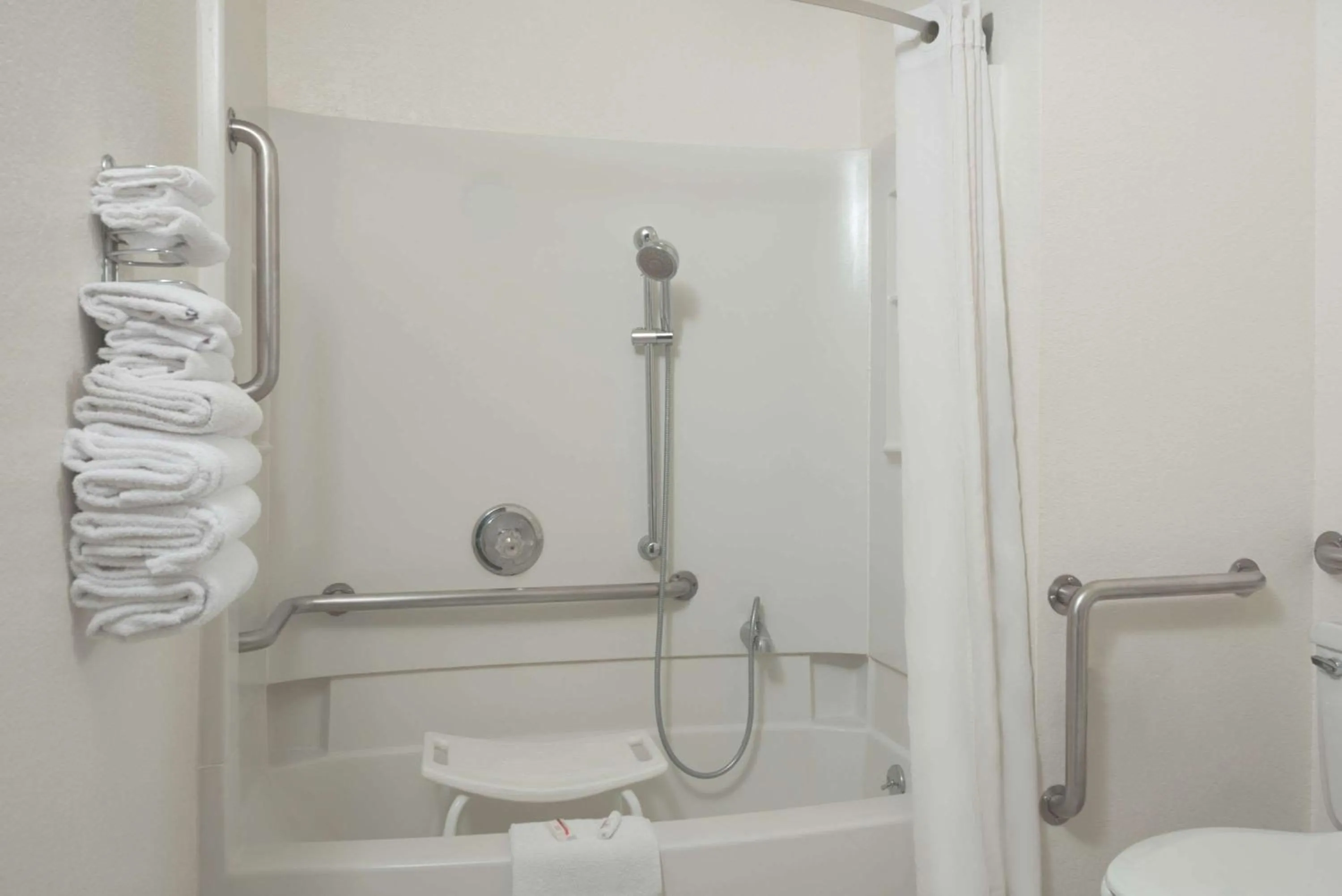 Fitness centre/facilities in Super 8 by Wyndham Billings