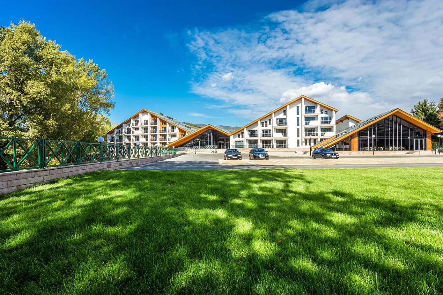 Facade/entrance in Park Hotel Asarel
