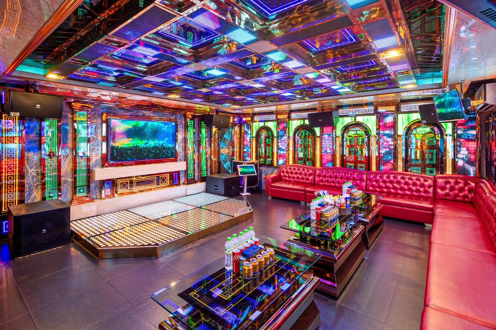 Night in Ravatel Luxury Hotel Bac Giang