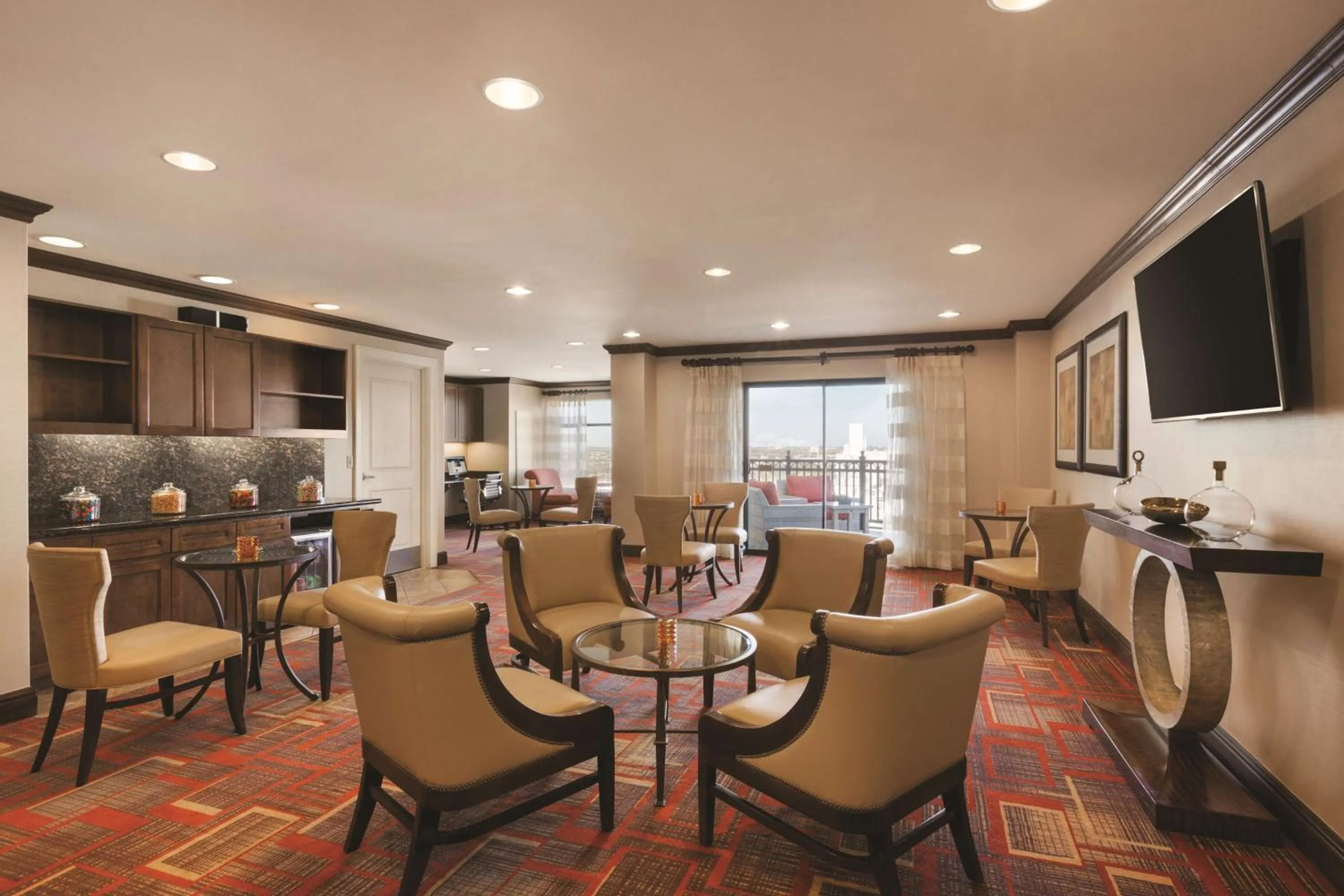 Property building in Hilton Phoenix Chandler