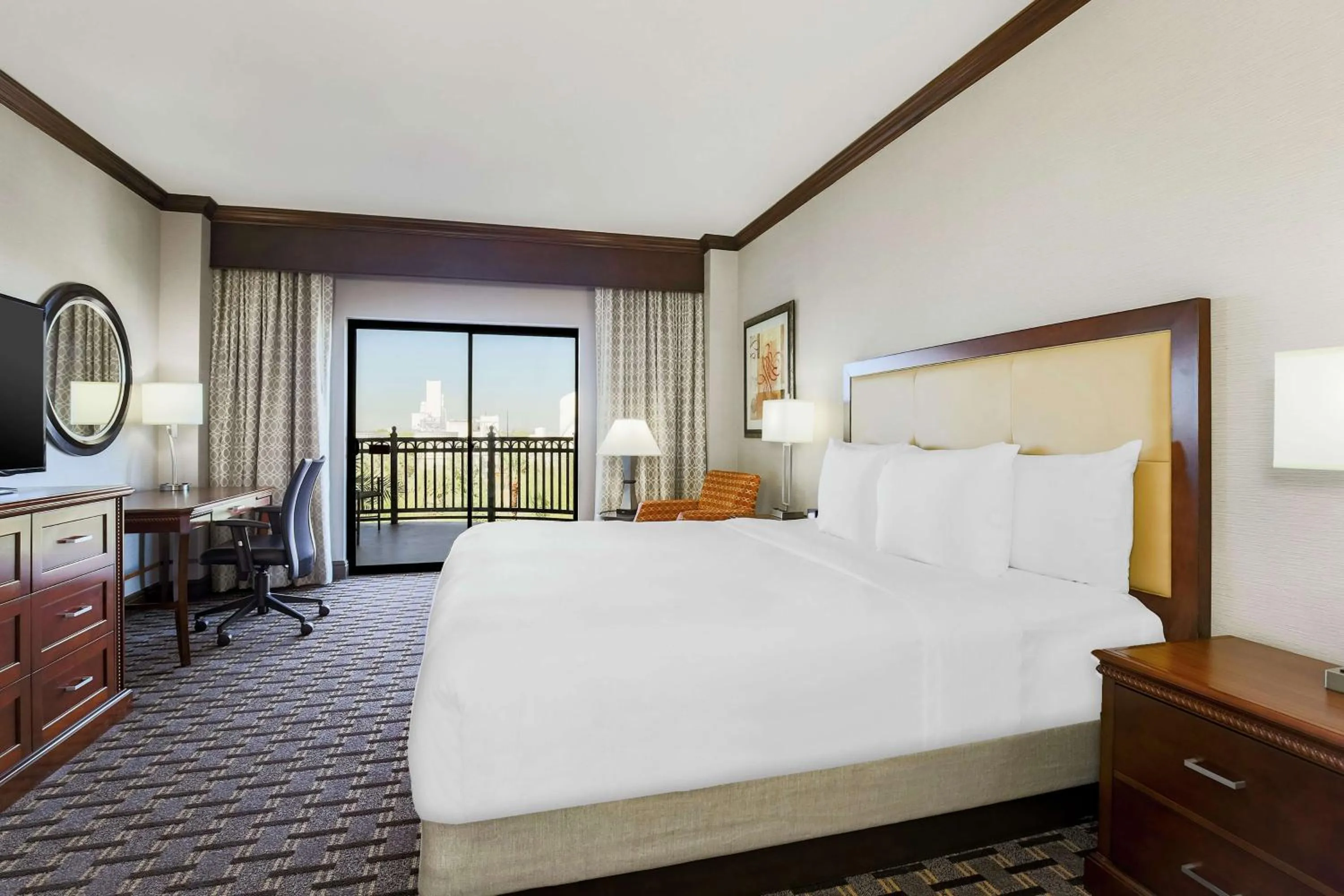 Bed in Hilton Phoenix Chandler