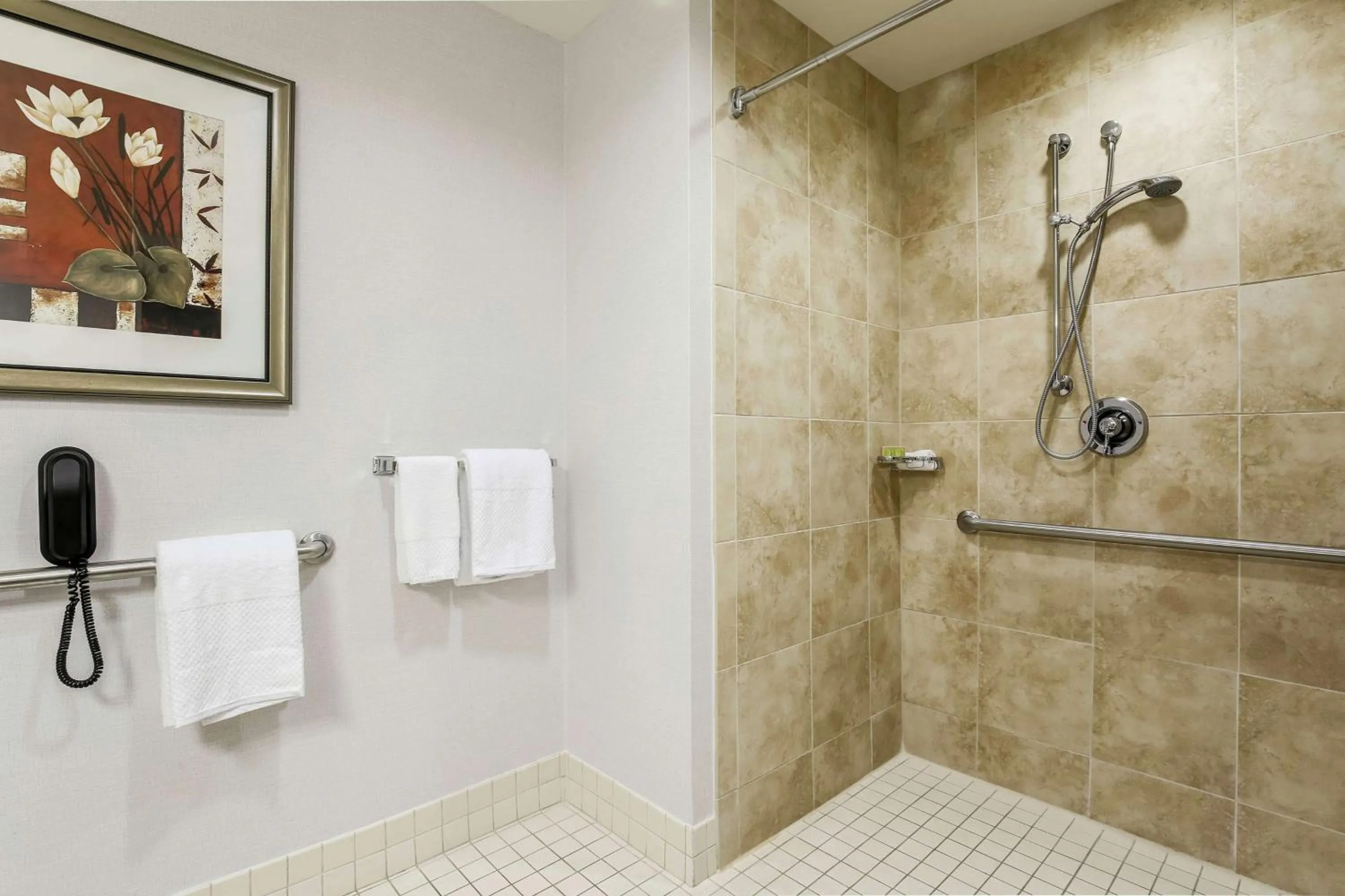 Bathroom in Hilton Phoenix Chandler