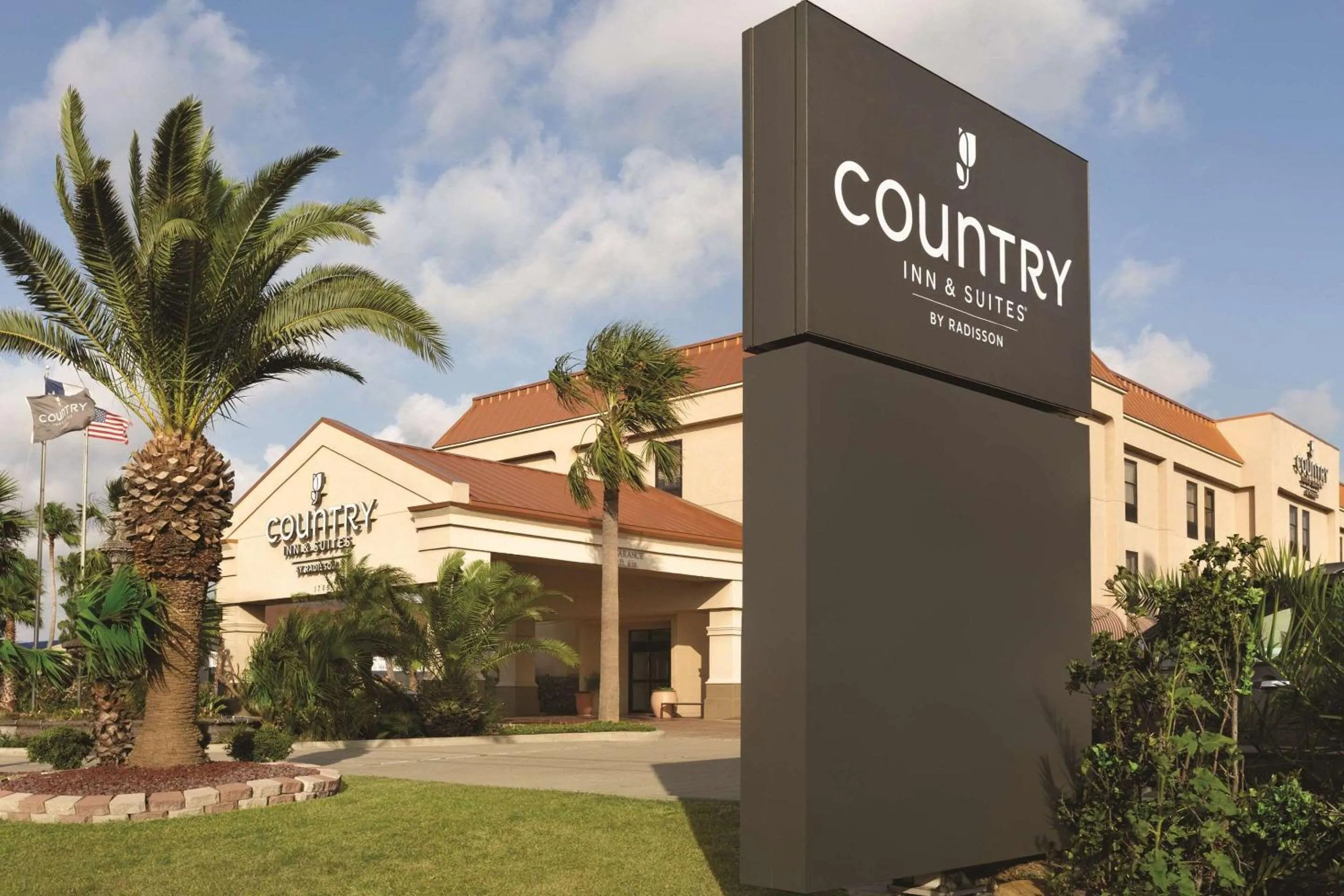 Property building in Country Inn & Suites by Radisson, Portland, TX