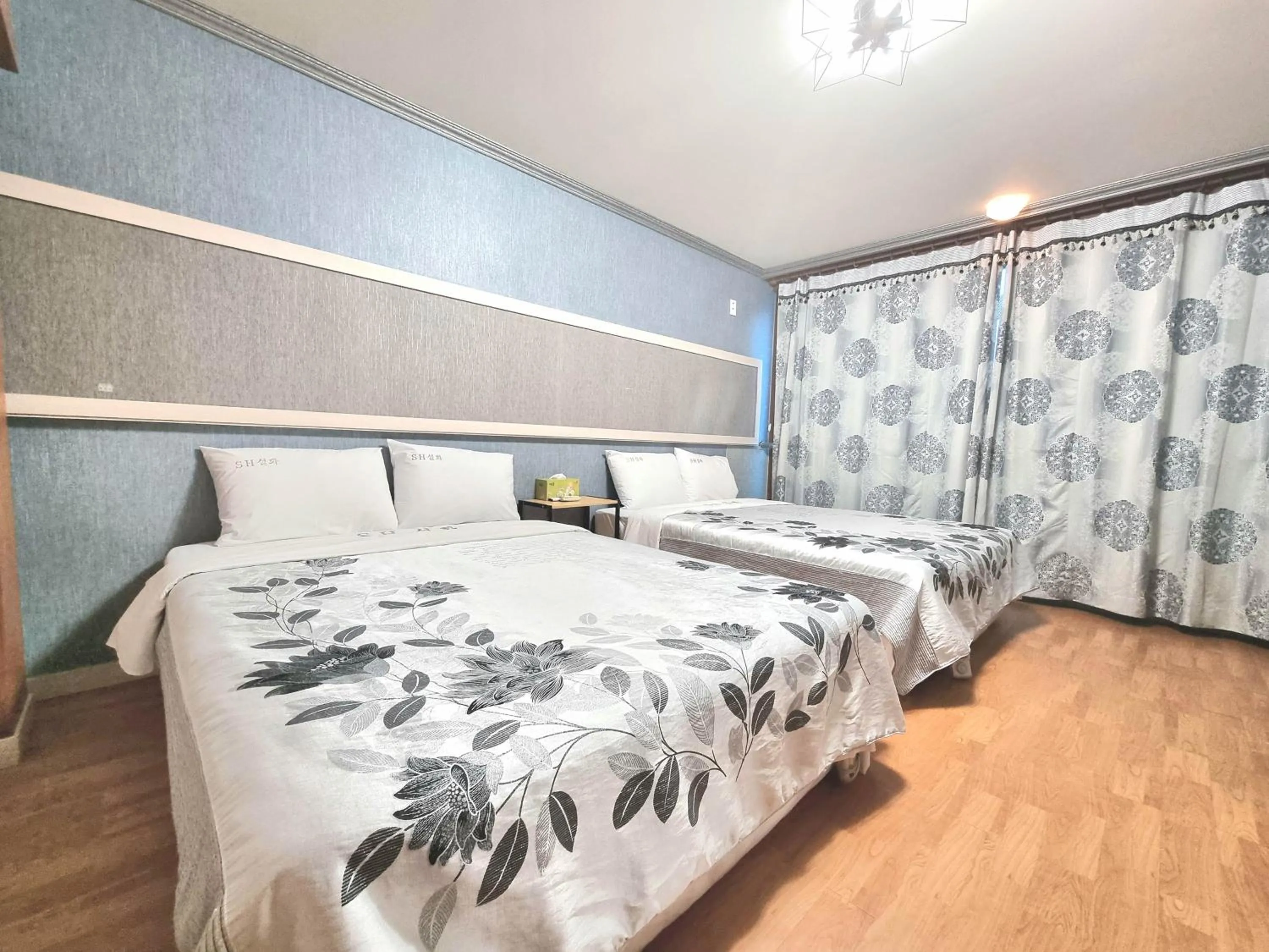 Bed in Seolhwa Motel