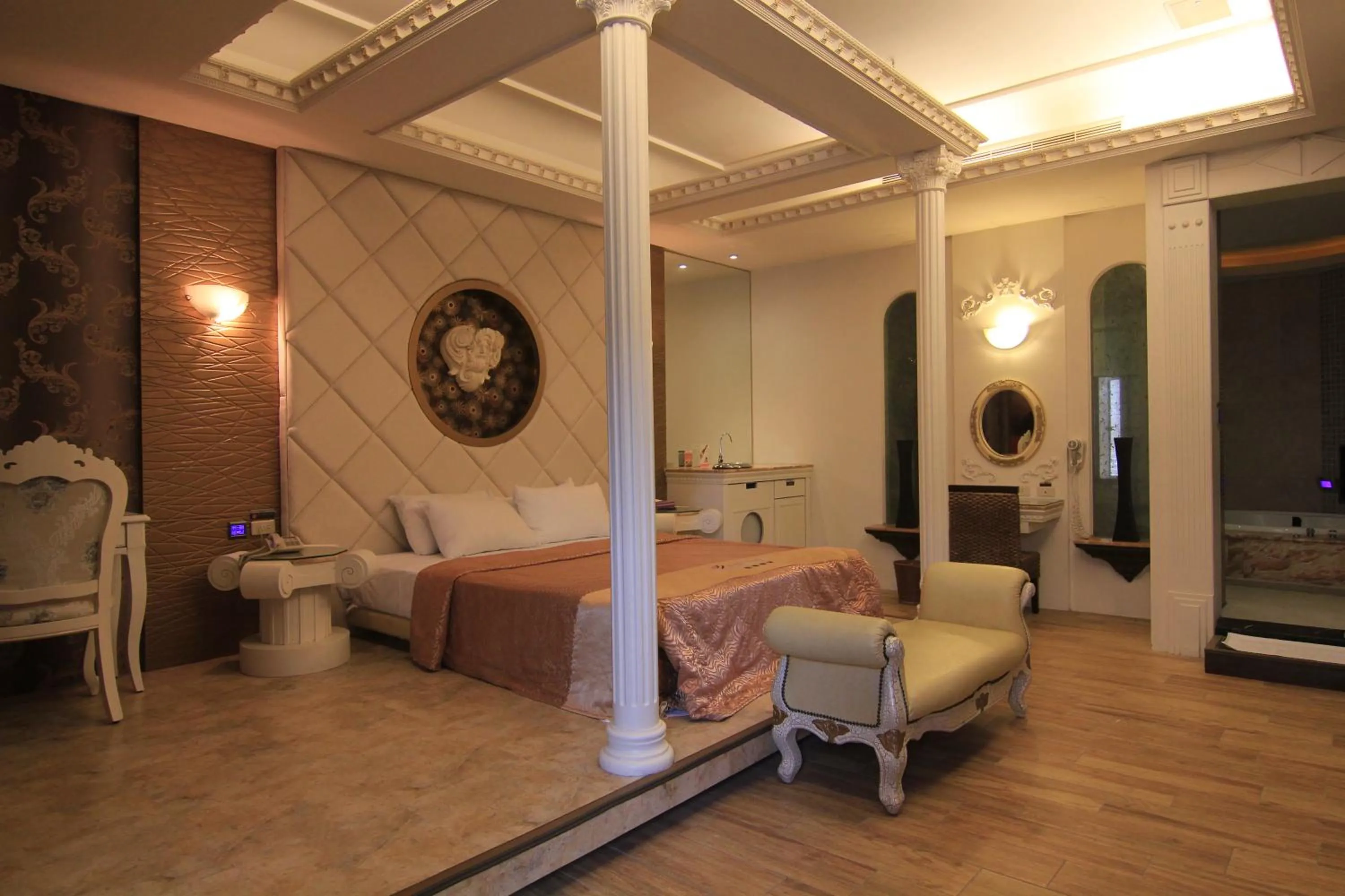 Bed in Romantic Code Art Motel